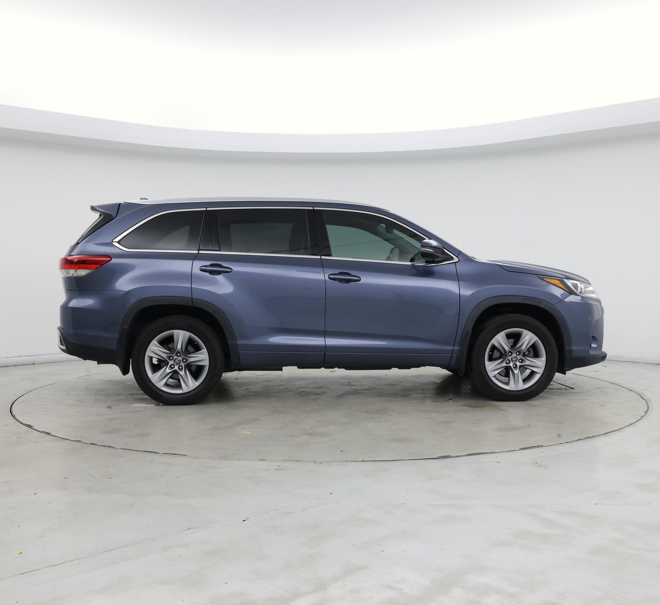 Thumbnail: 2019 Toyota Highlander - 7