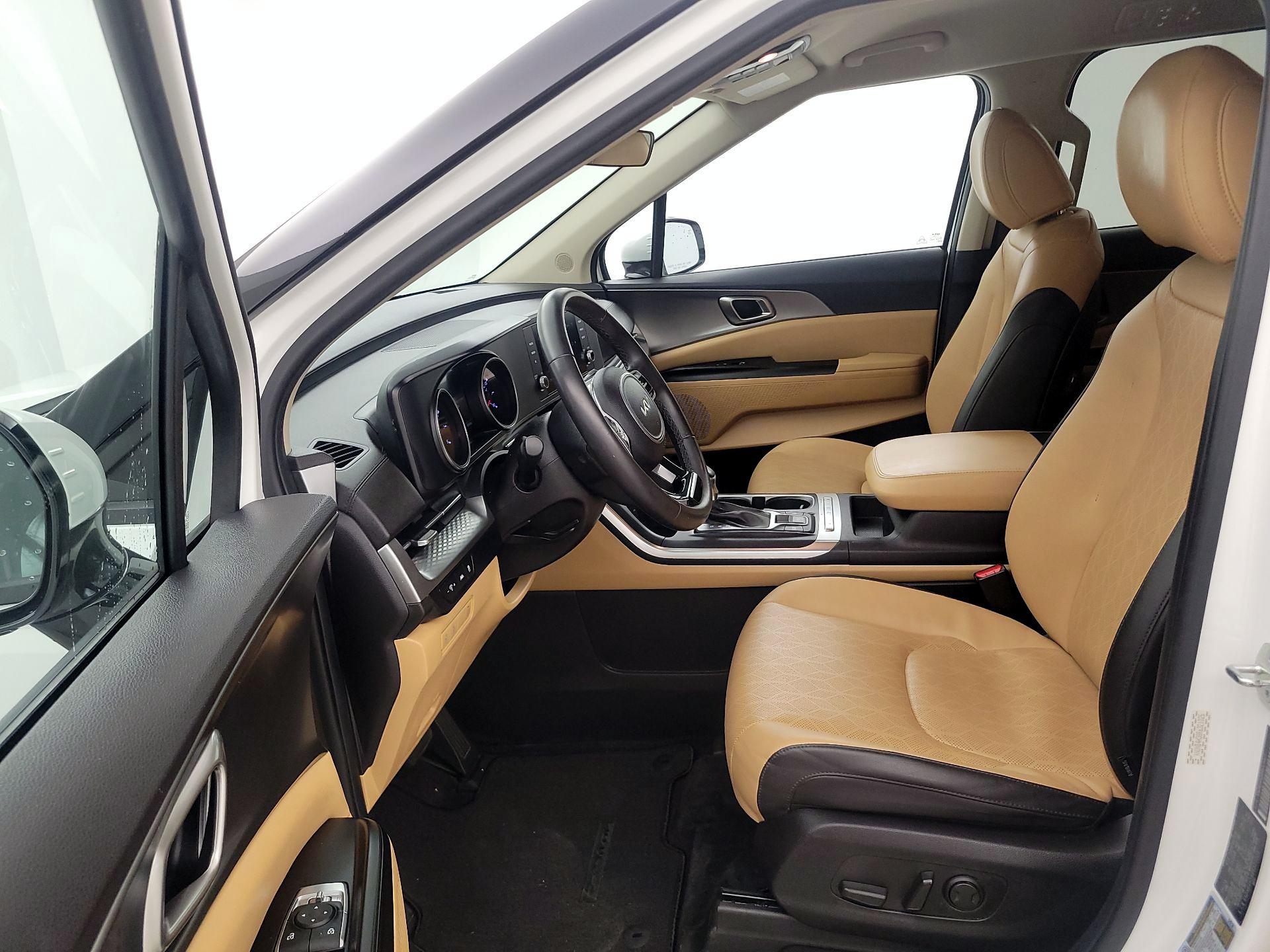 Thumbnail: 2024 Kia Carnival - 11