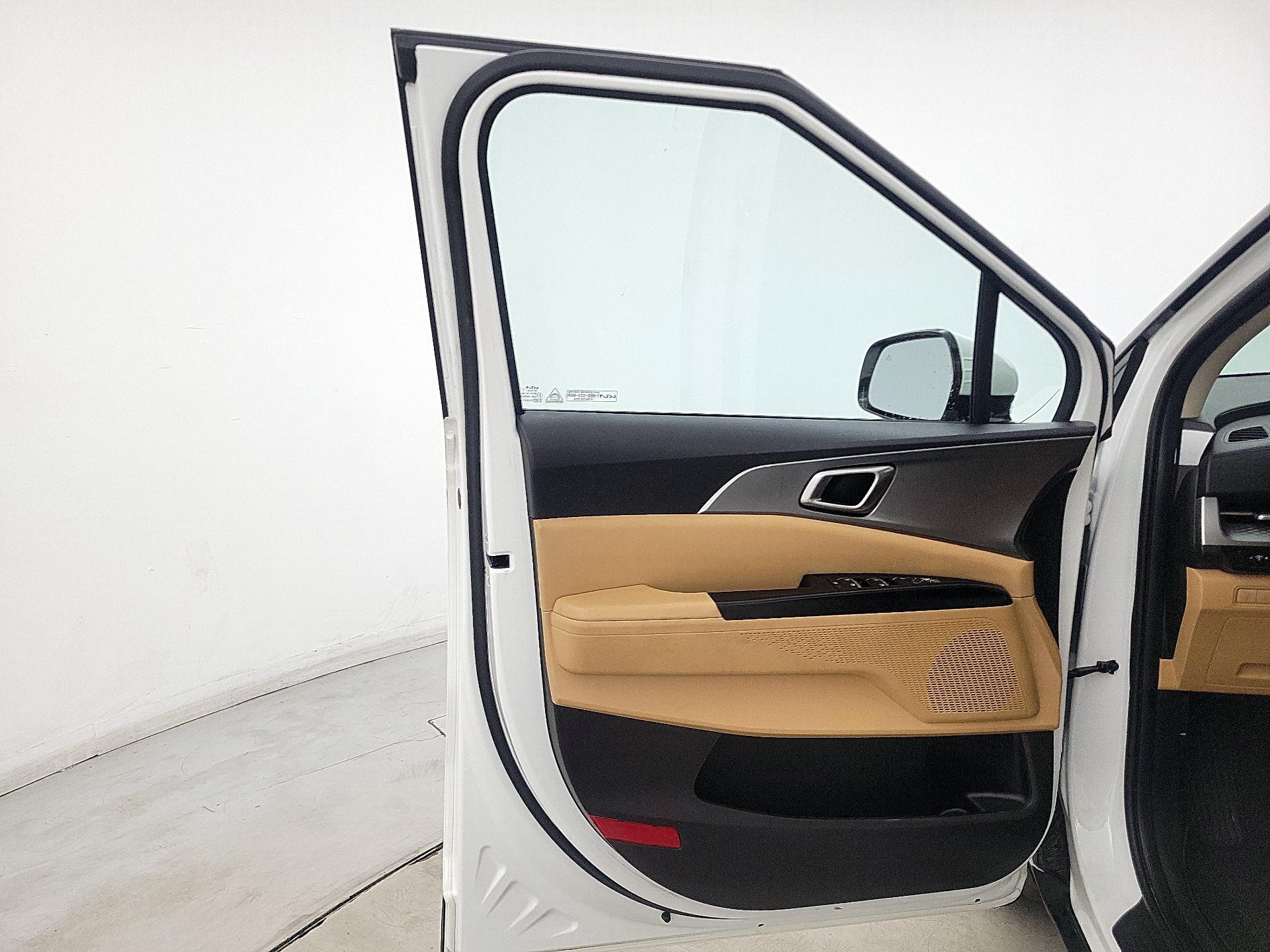 Thumbnail: 2024 Kia Carnival - 12