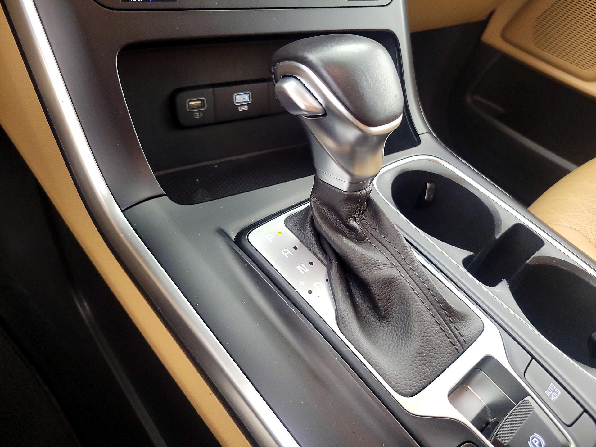 Thumbnail: 2024 Kia Carnival - 17