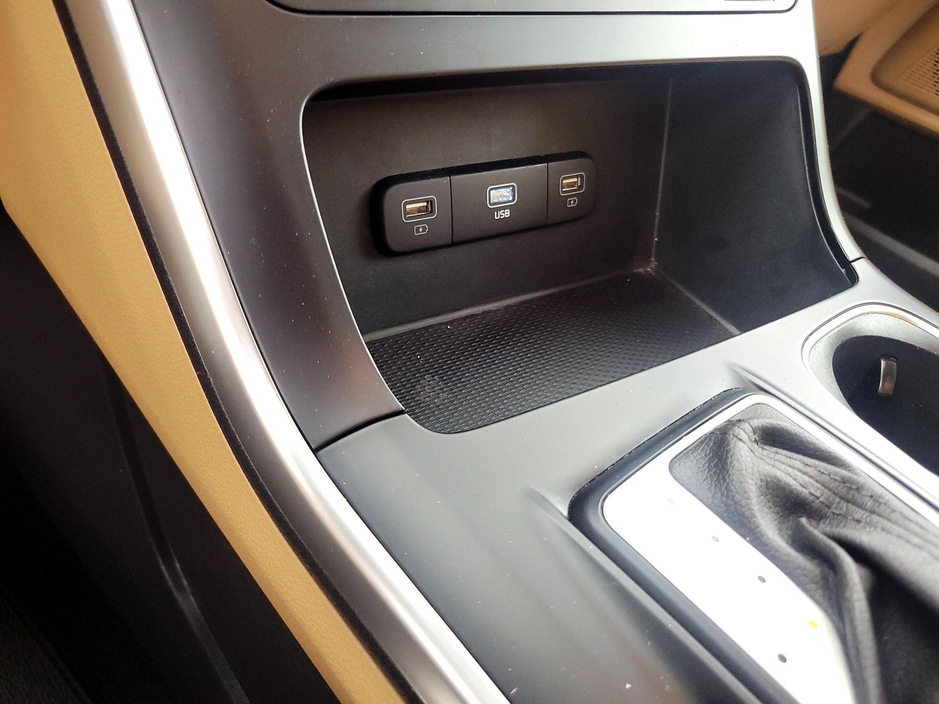 Thumbnail: 2024 Kia Carnival - 18