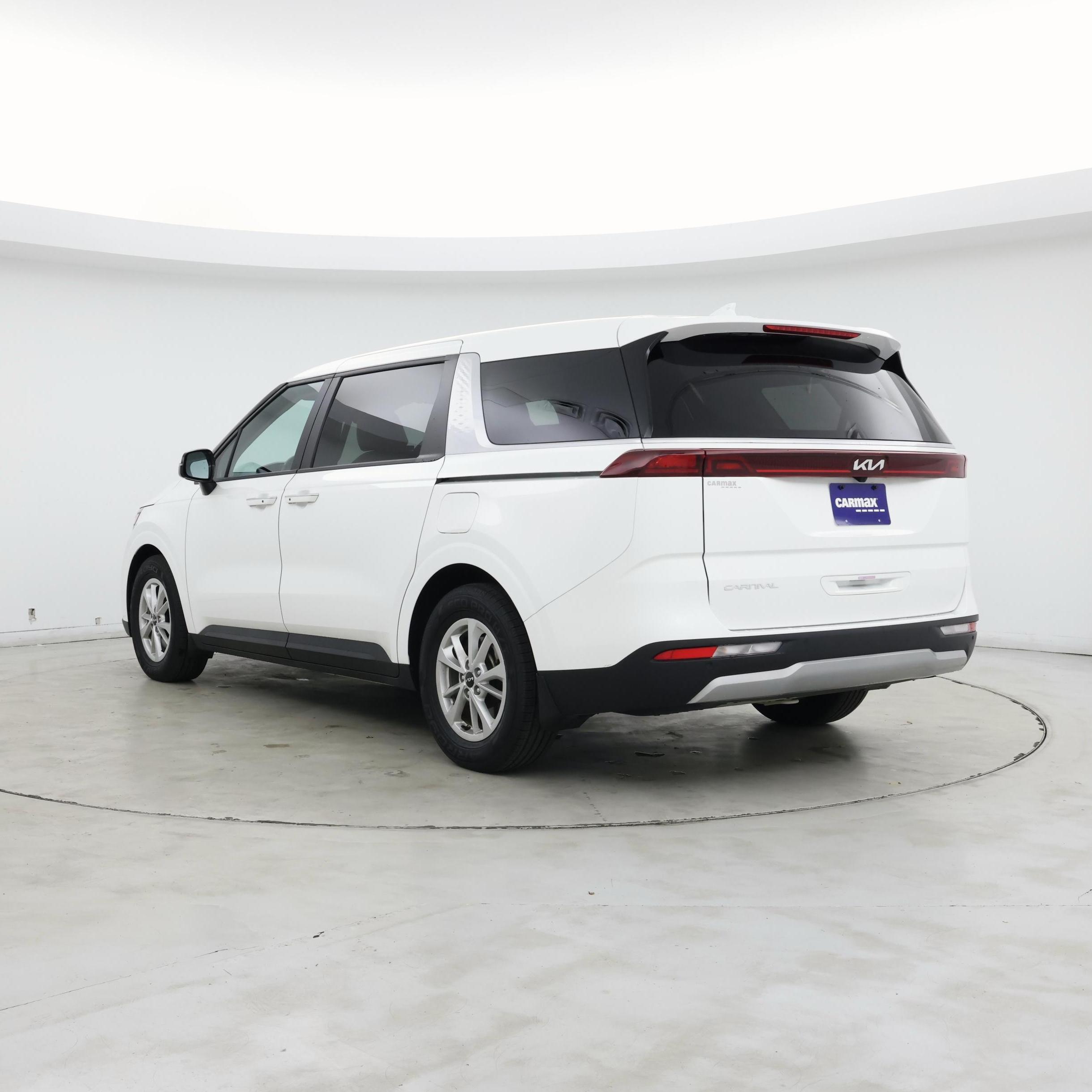 Thumbnail: 2024 Kia Carnival - 2
