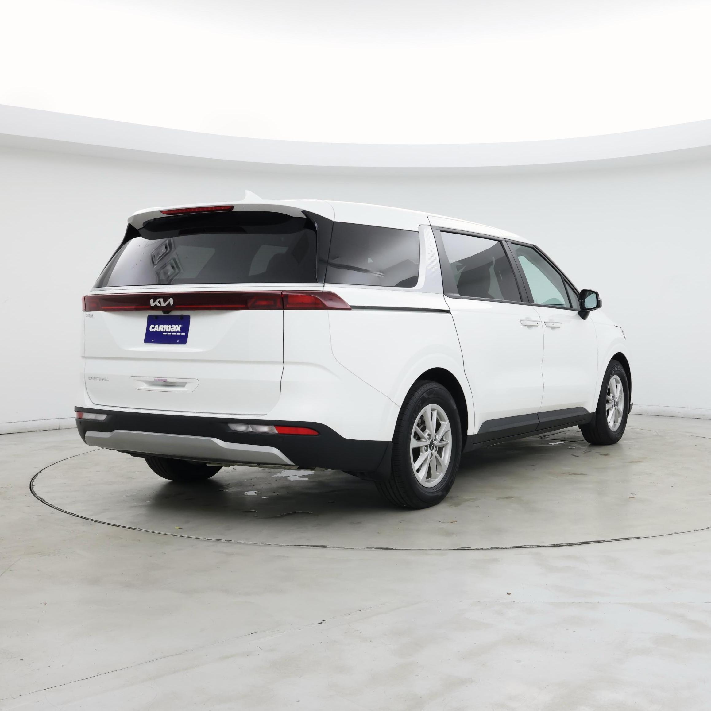 Thumbnail: 2024 Kia Carnival - 8