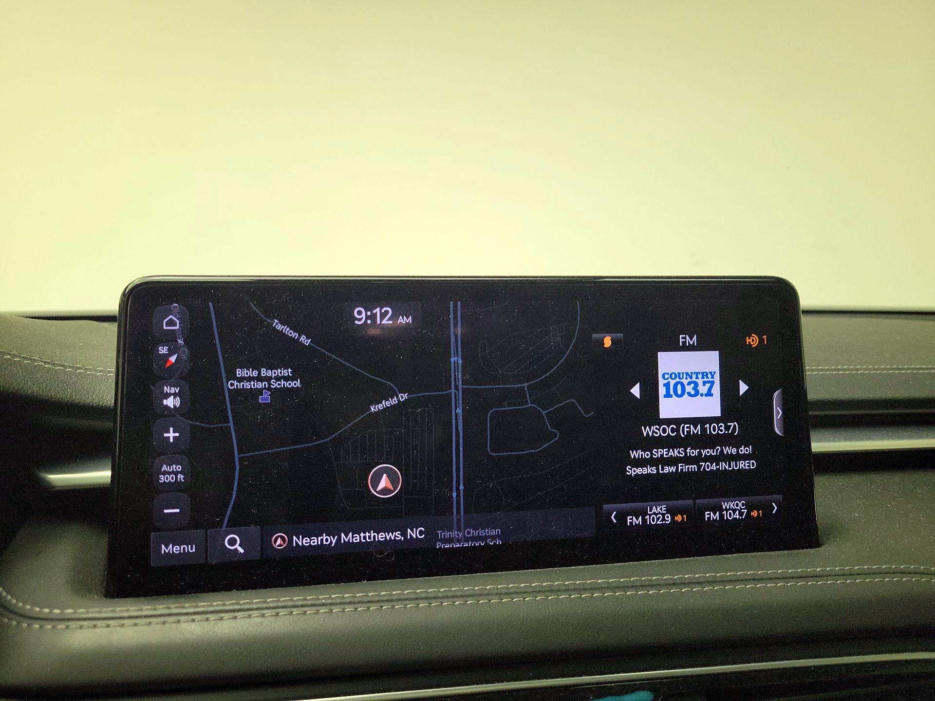 Thumbnail: 2022 Genesis G70 - 14