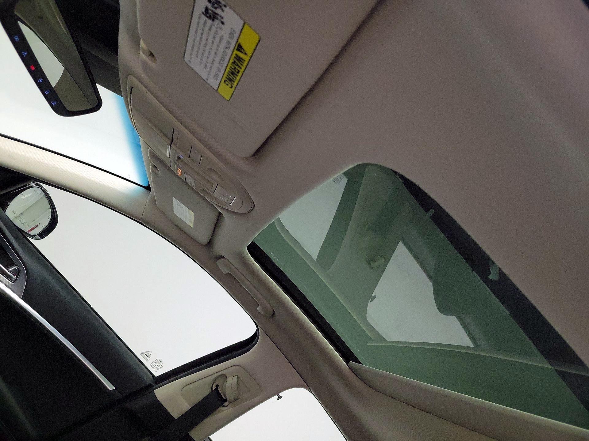 Thumbnail: 2022 Genesis G70 - 20