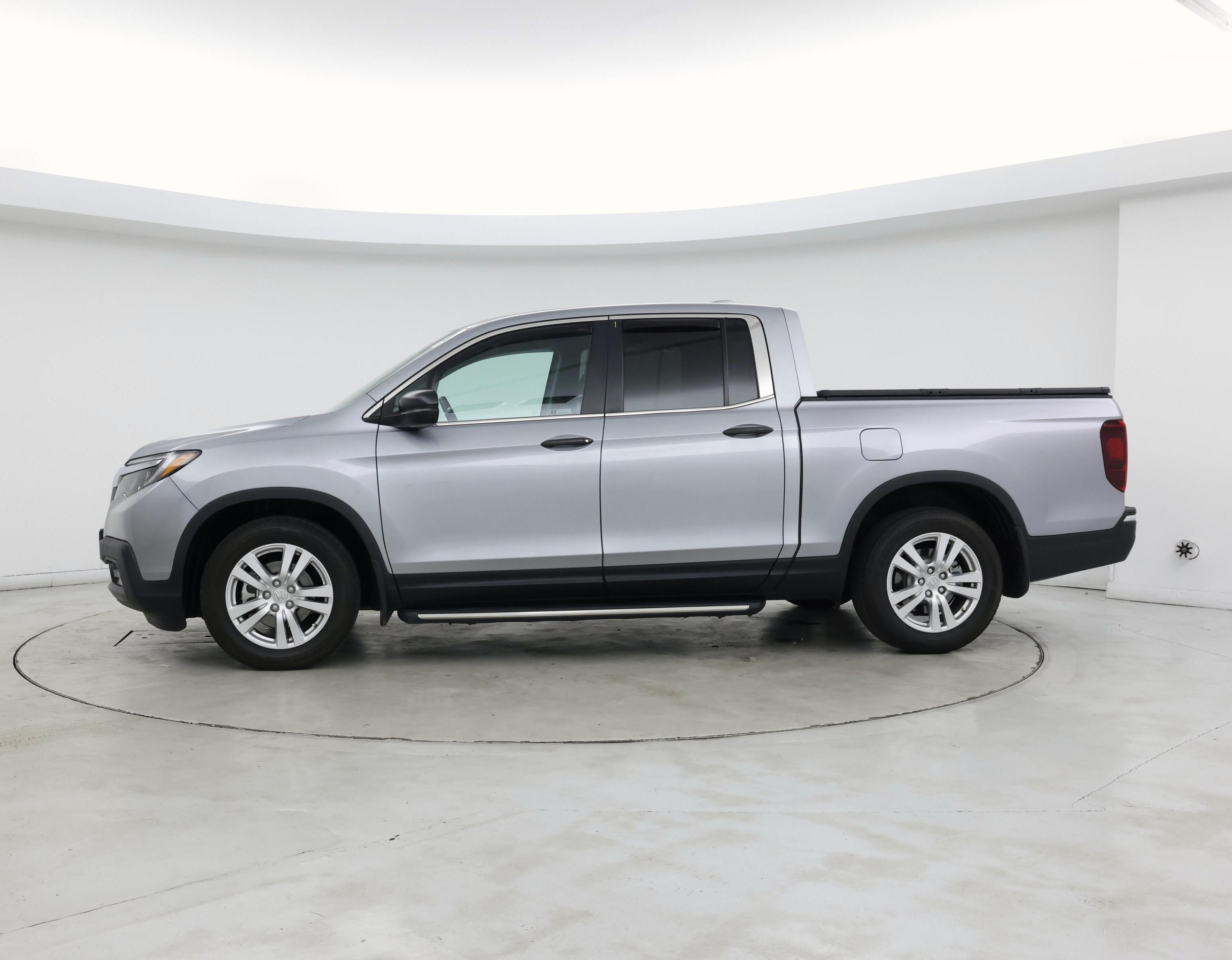 Thumbnail: 2019 Honda Ridgeline - 3