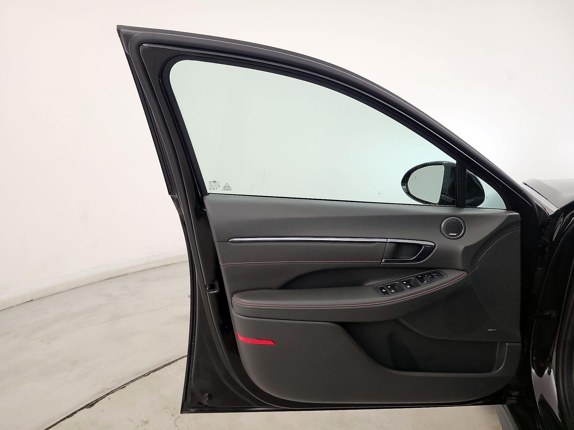 Thumbnail: 2023 Hyundai Sonata - 12