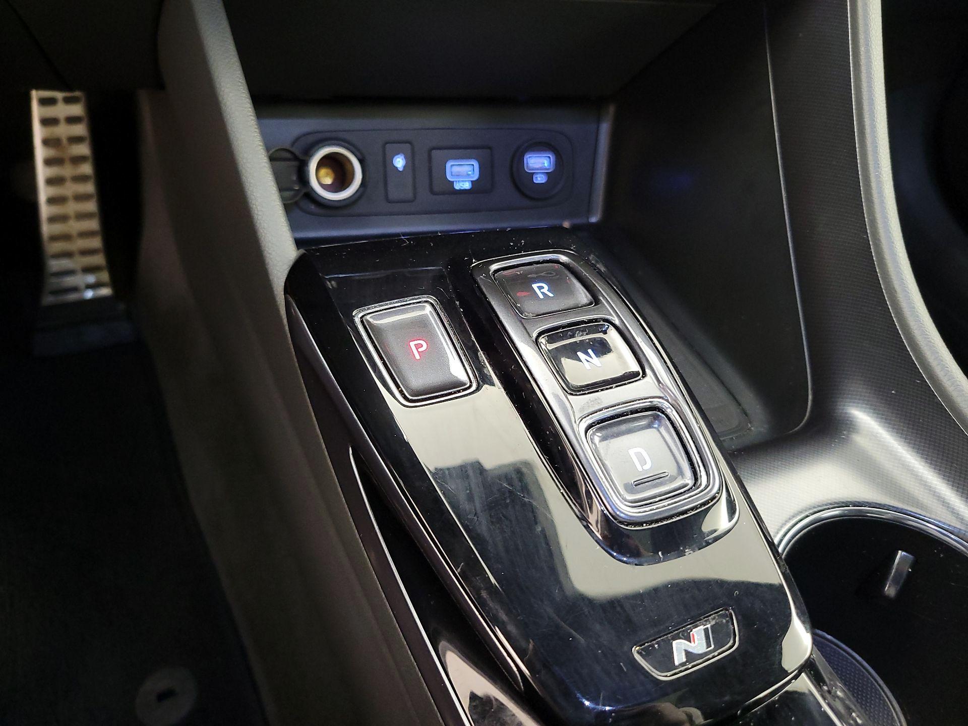 Thumbnail: 2023 Hyundai Sonata - 18