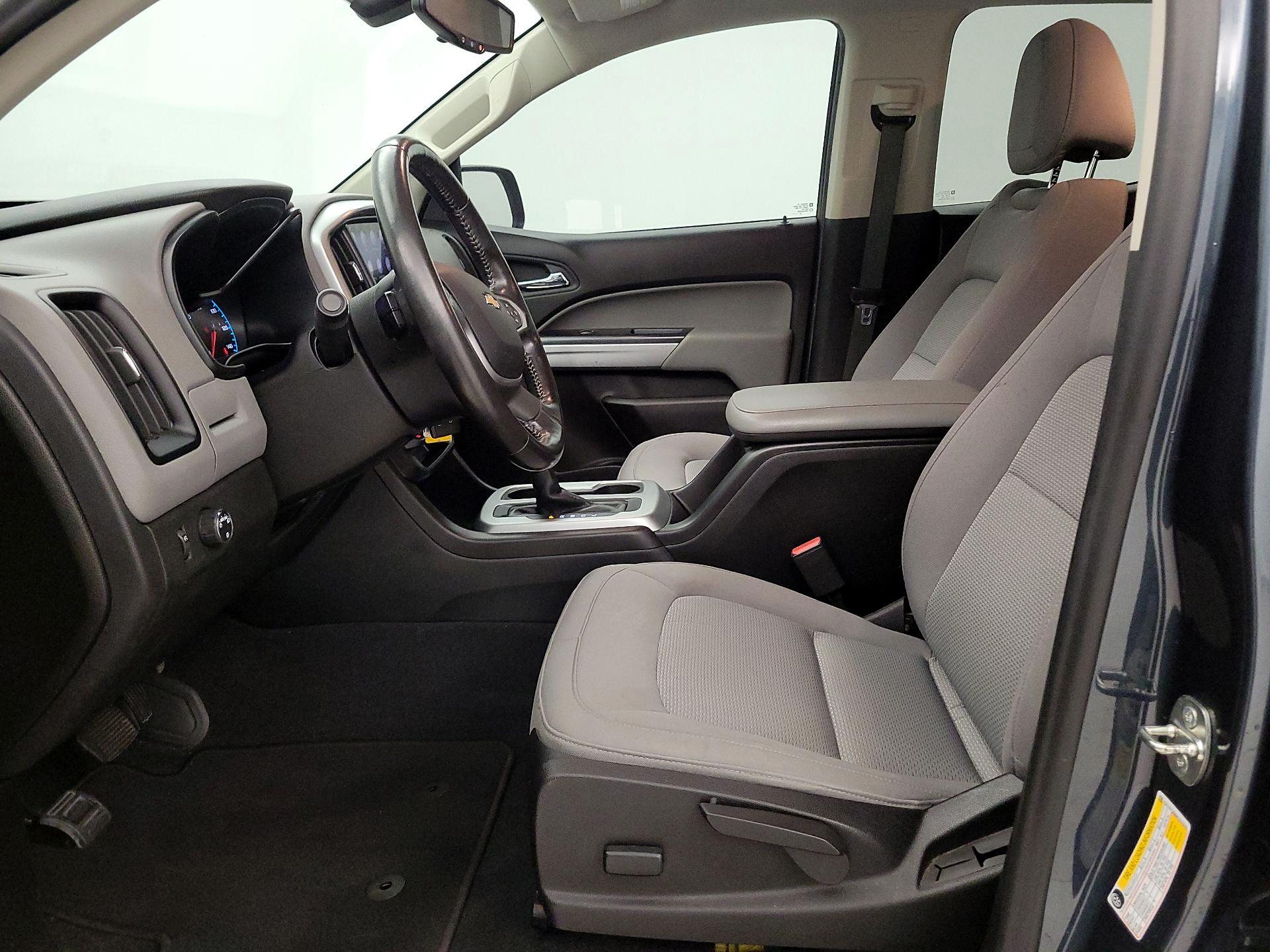 Thumbnail: 2019 Chevrolet Colorado - 11