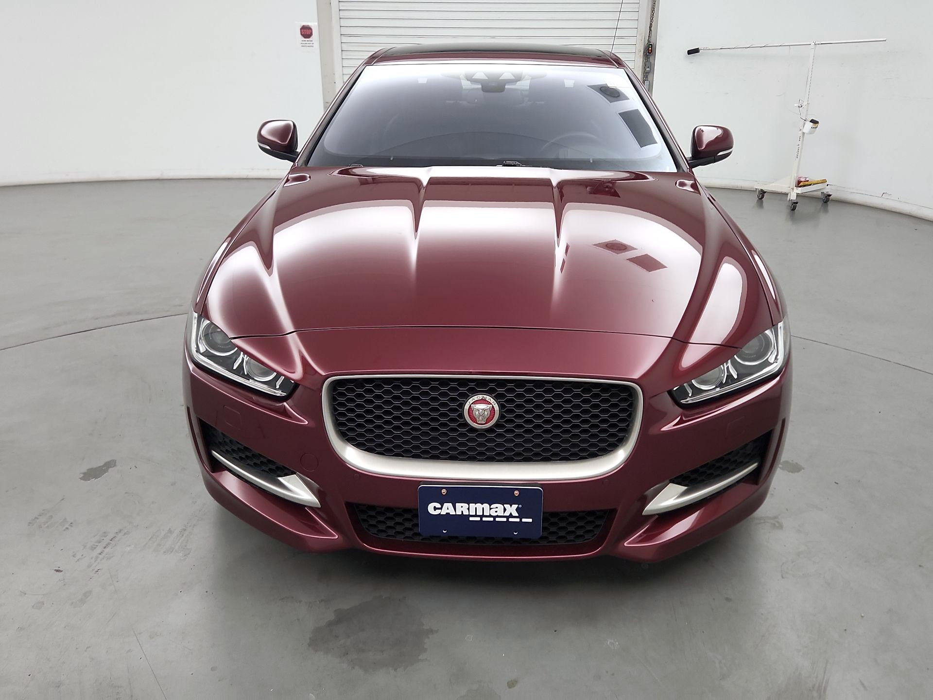 Thumbnail: 2017 Jaguar XE - 2