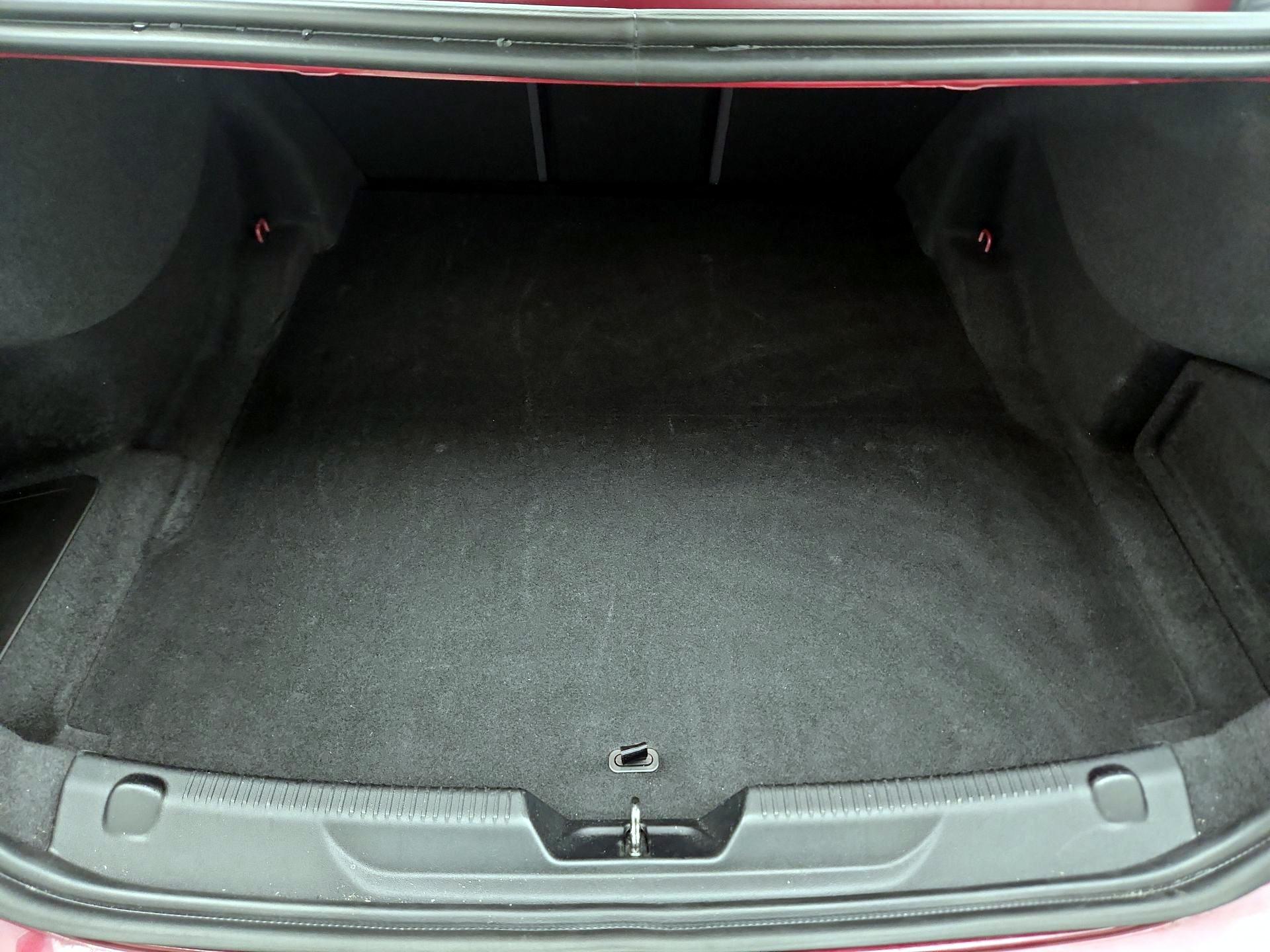 Thumbnail: 2017 Jaguar XE - 20