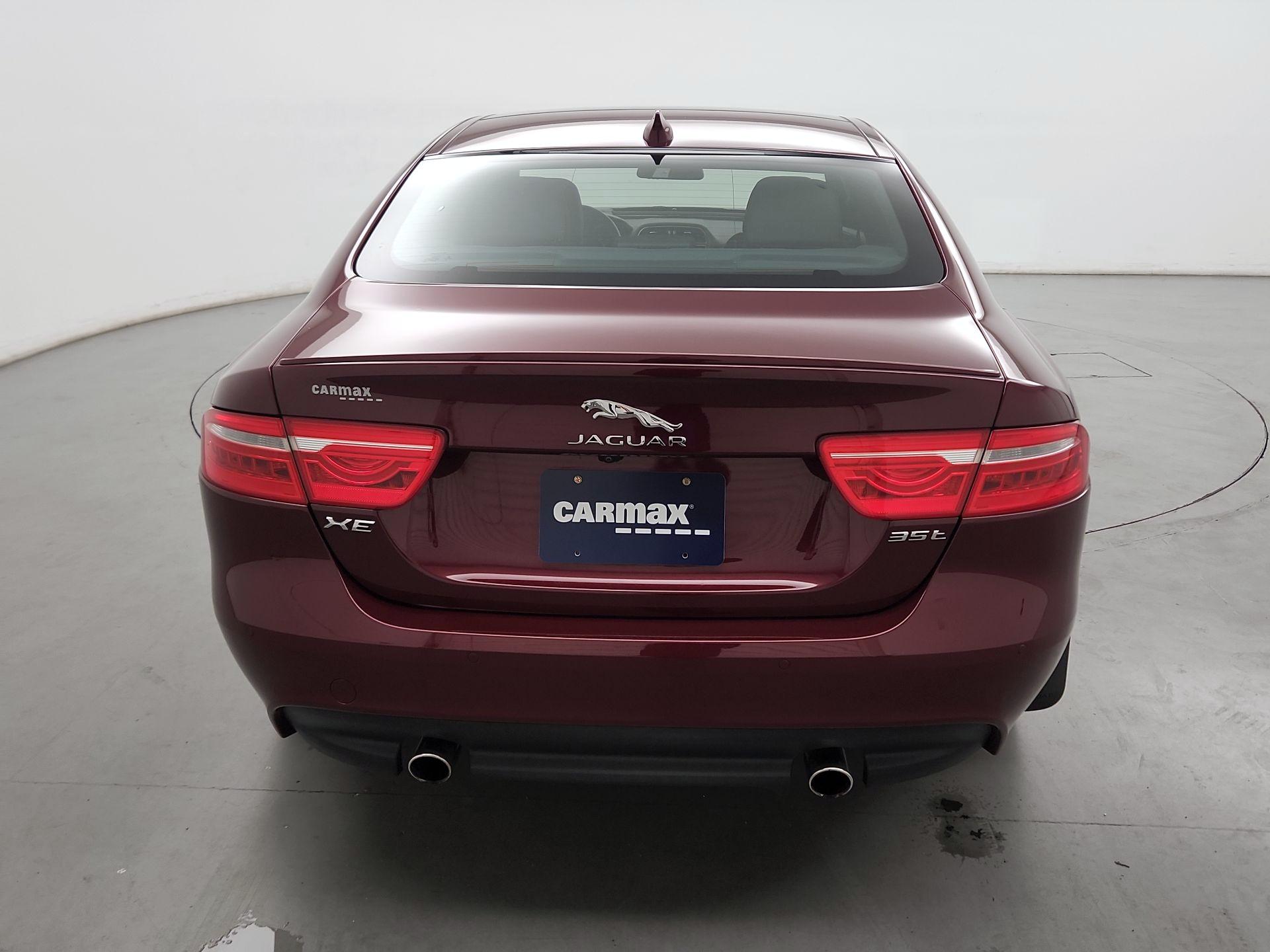 Thumbnail: 2017 Jaguar XE - 6