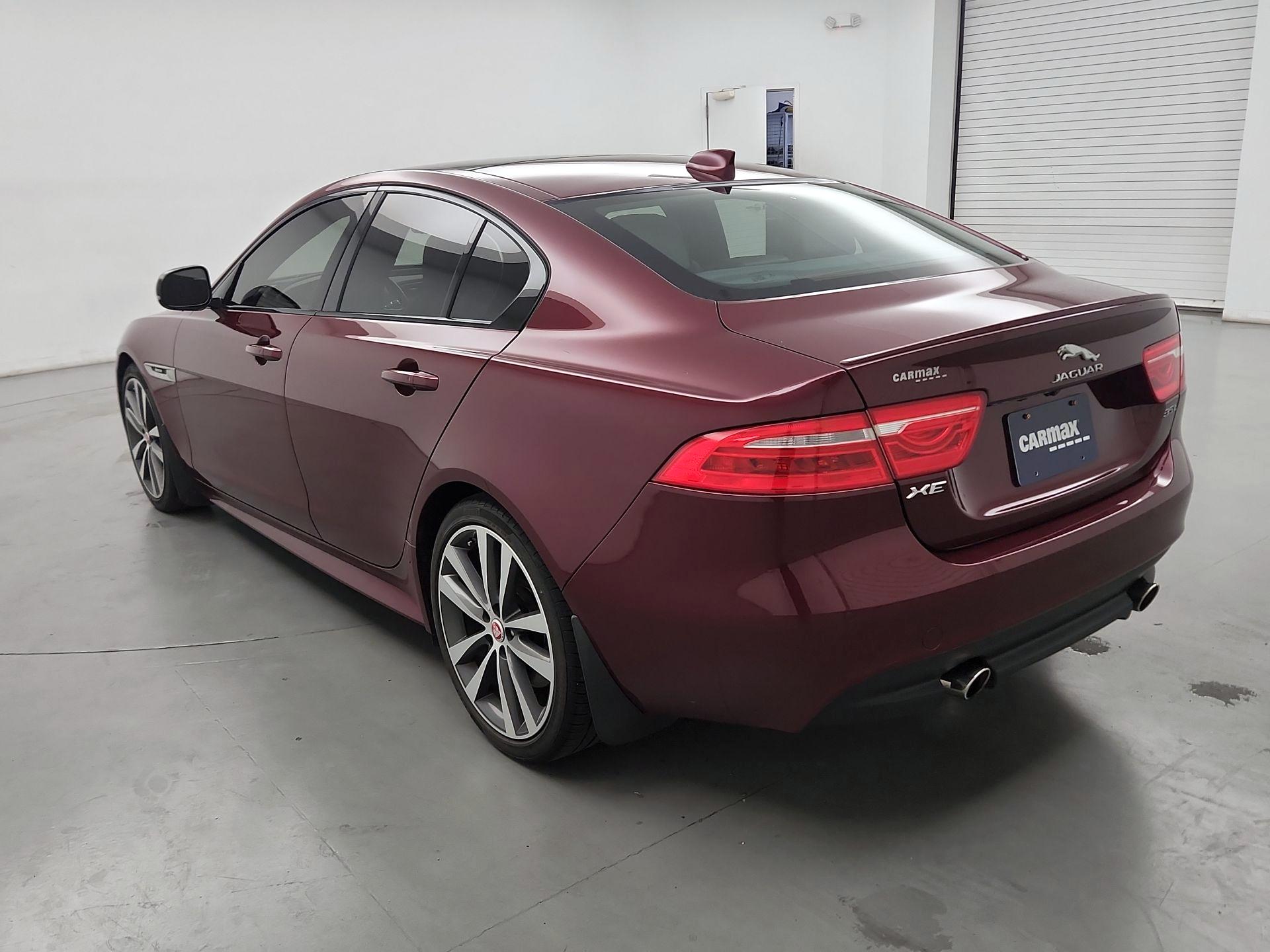 Thumbnail: 2017 Jaguar XE - 7