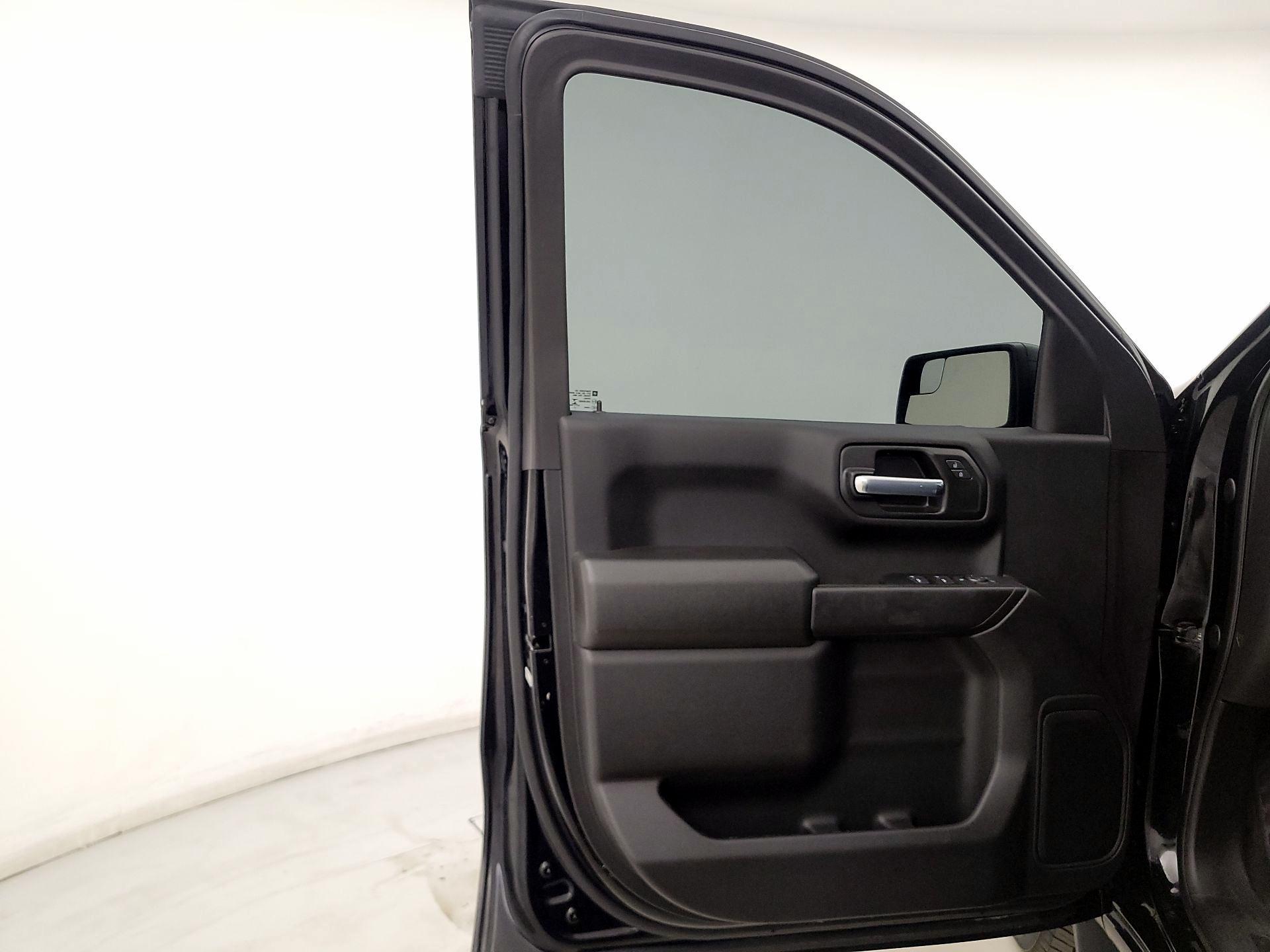 Thumbnail: 2021 Chevrolet Silverado 1500 - 12