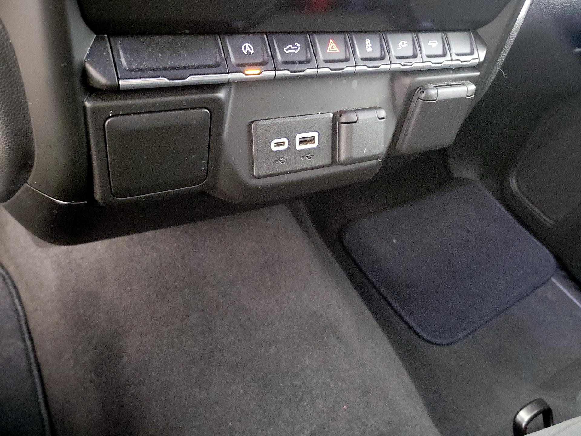 Thumbnail: 2021 Chevrolet Silverado 1500 - 18