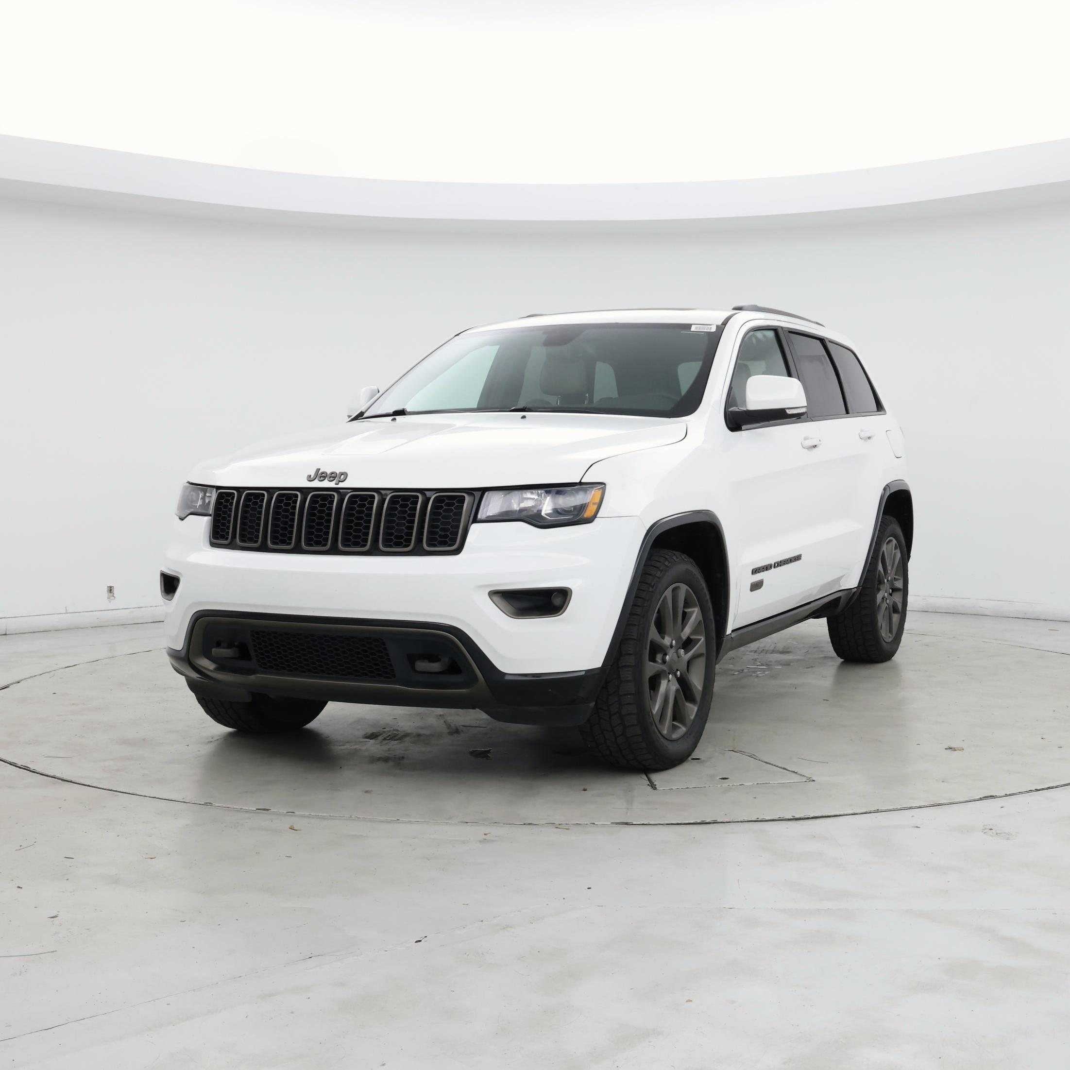 Thumbnail: 2016 Jeep Grand Cherokee - 4