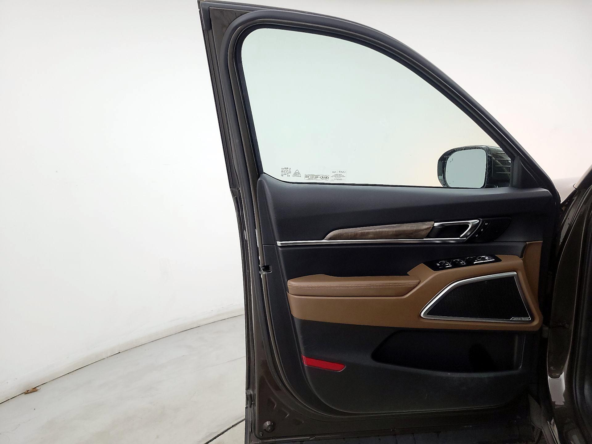 Thumbnail: 2020 Kia Telluride - 12