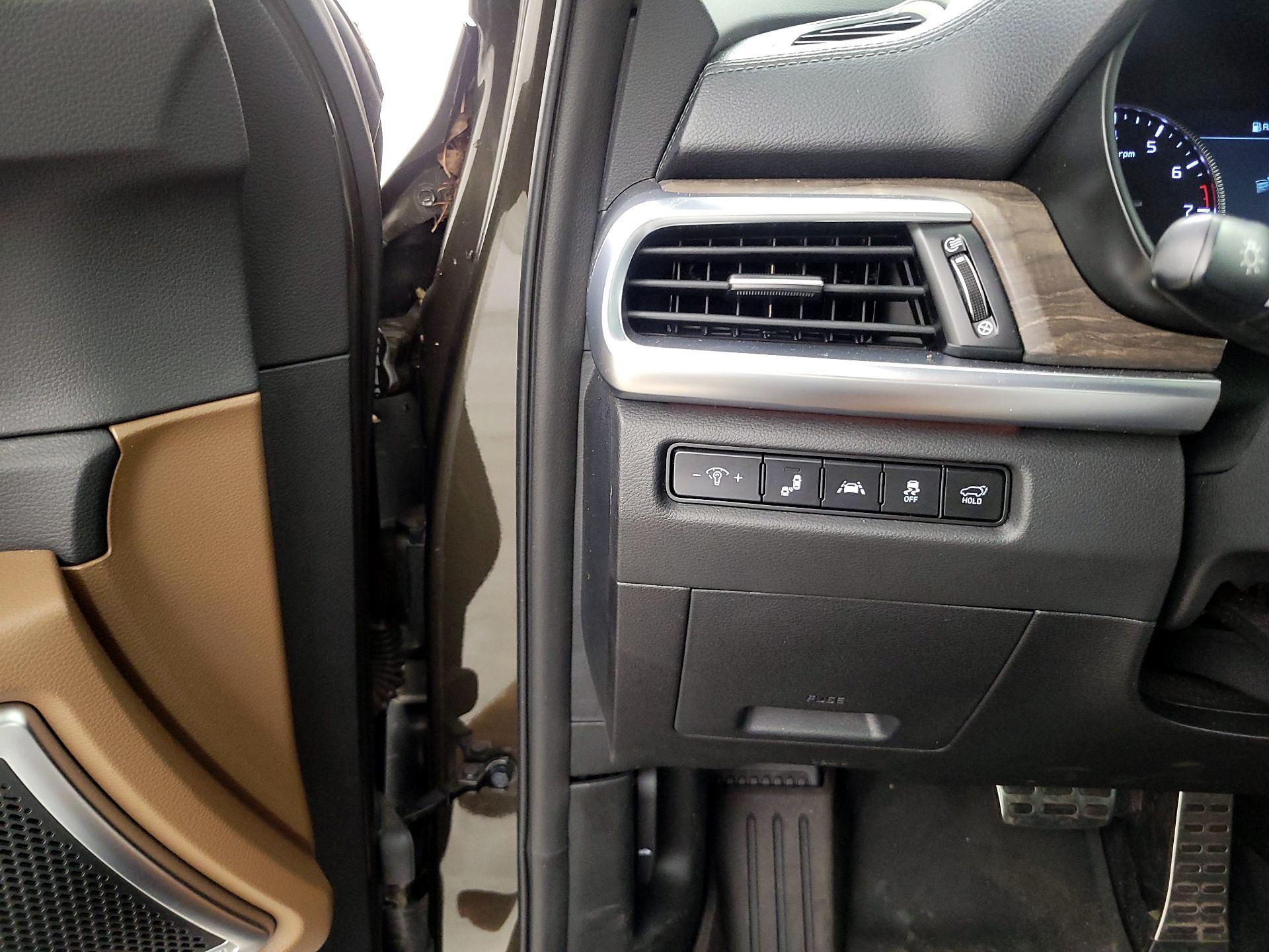 Thumbnail: 2020 Kia Telluride - 13