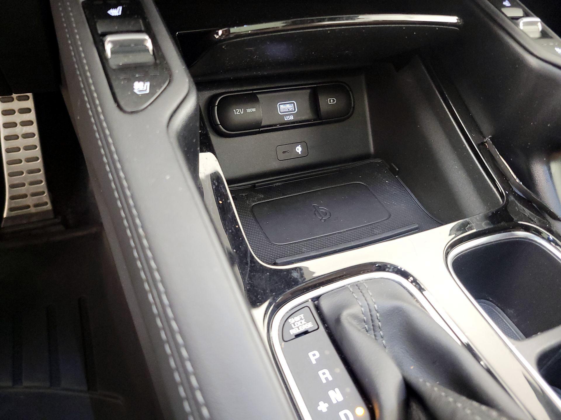 Thumbnail: 2020 Kia Telluride - 19