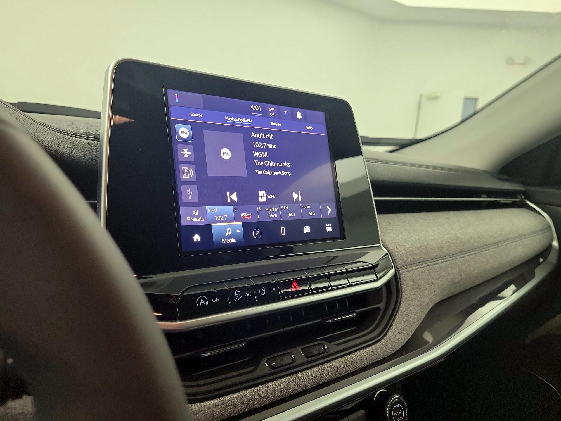 Thumbnail: 2022 Jeep Compass - 13