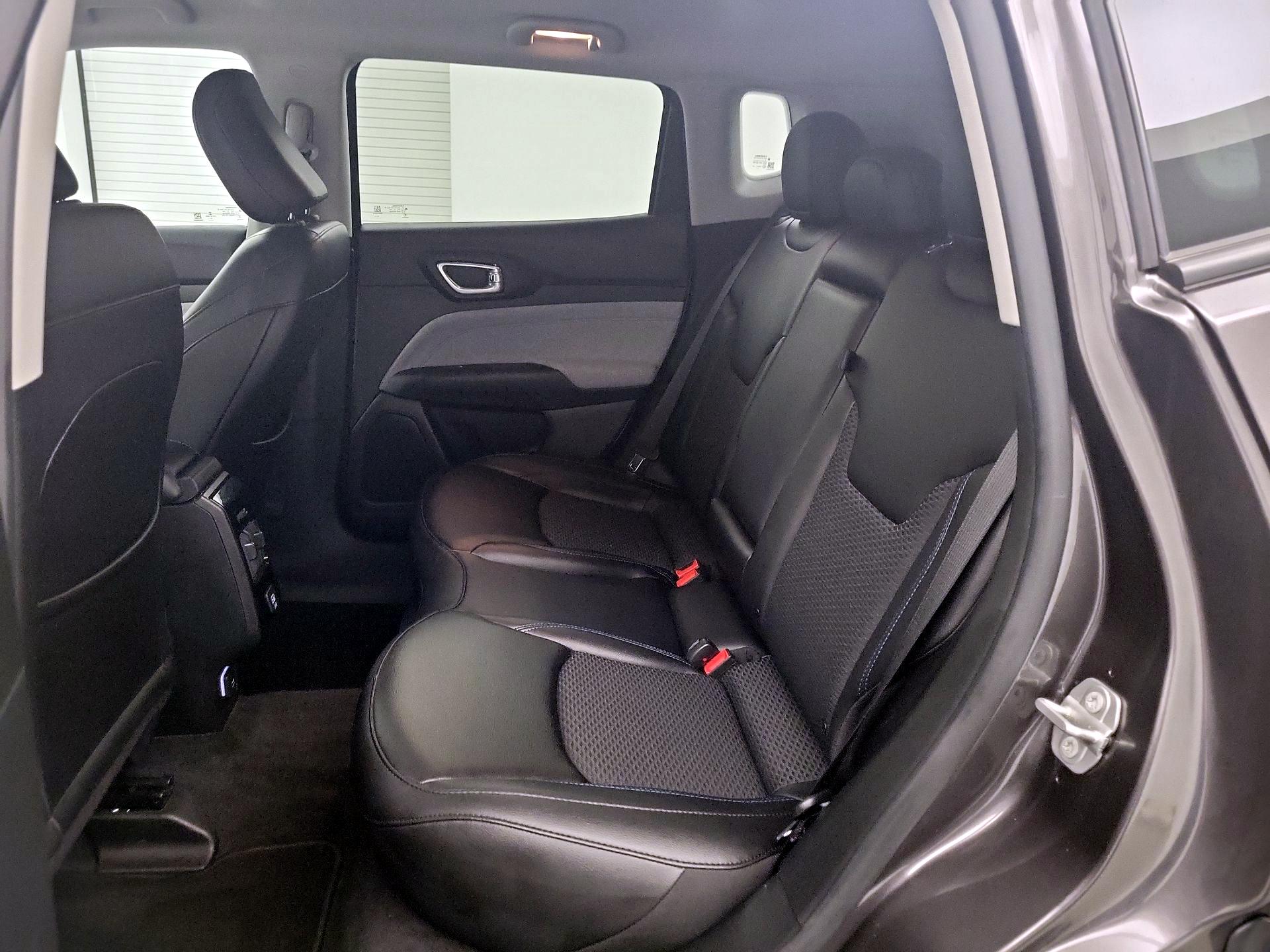 Thumbnail: 2022 Jeep Compass - 17