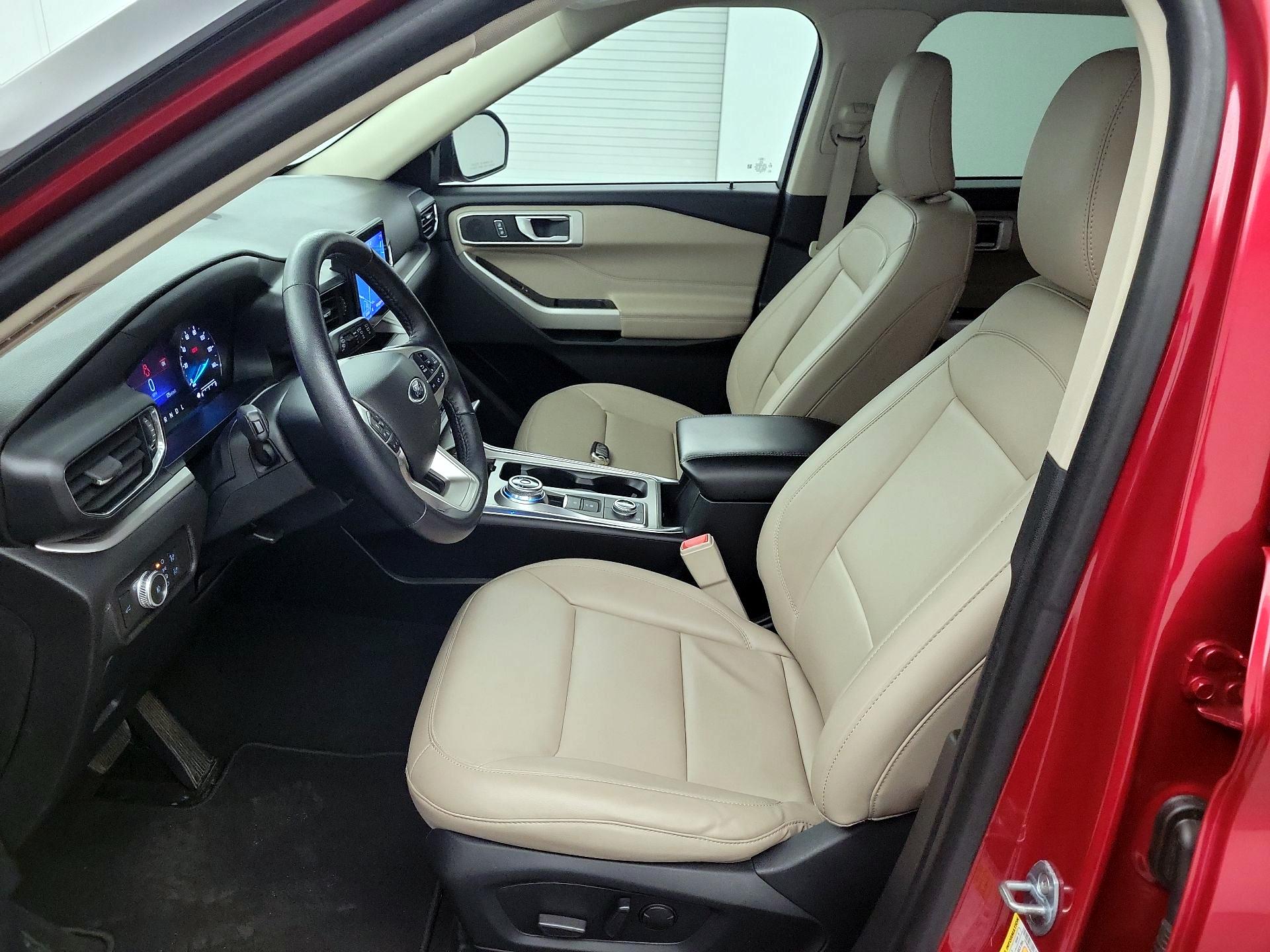 Thumbnail: 2022 Ford Explorer - 9