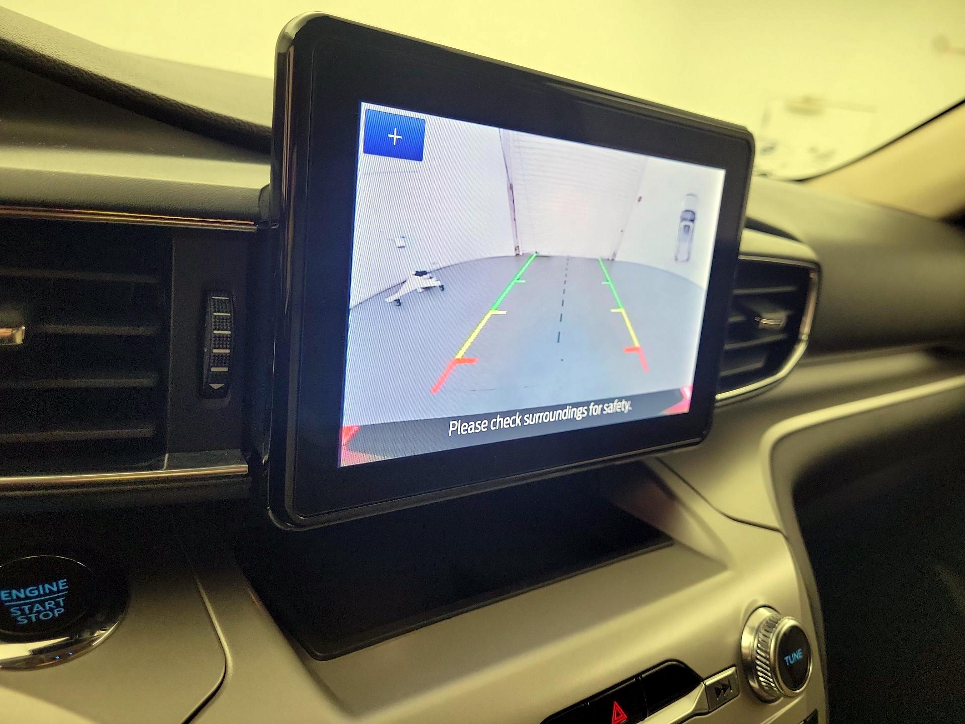 Thumbnail: 2022 Ford Explorer - 13