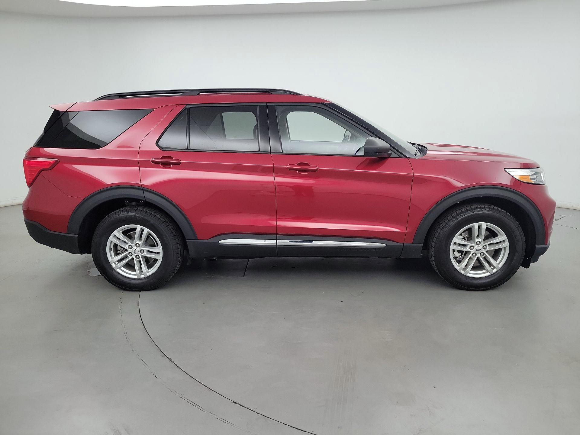 Thumbnail: 2022 Ford Explorer - 4