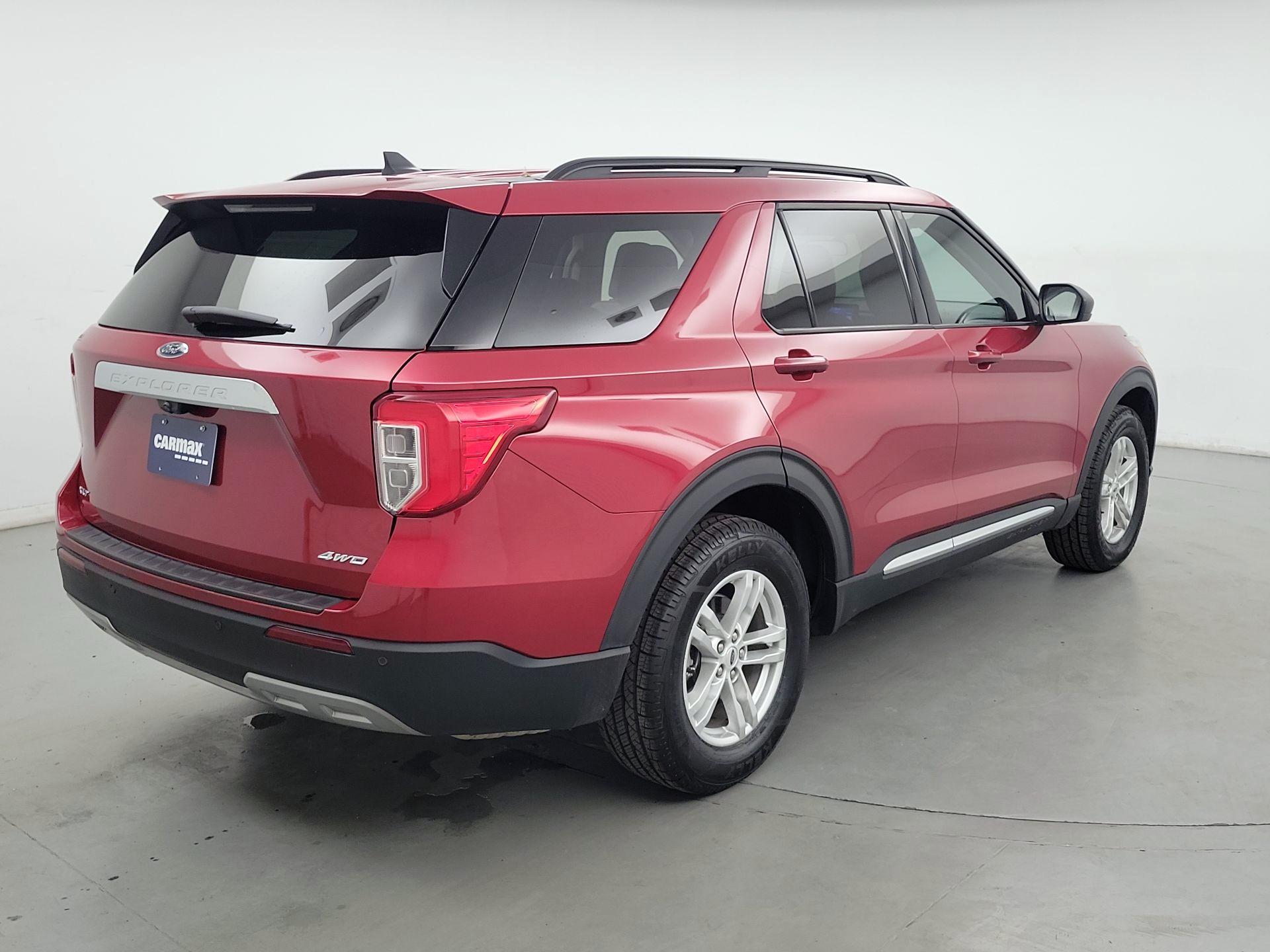 Thumbnail: 2022 Ford Explorer - 5