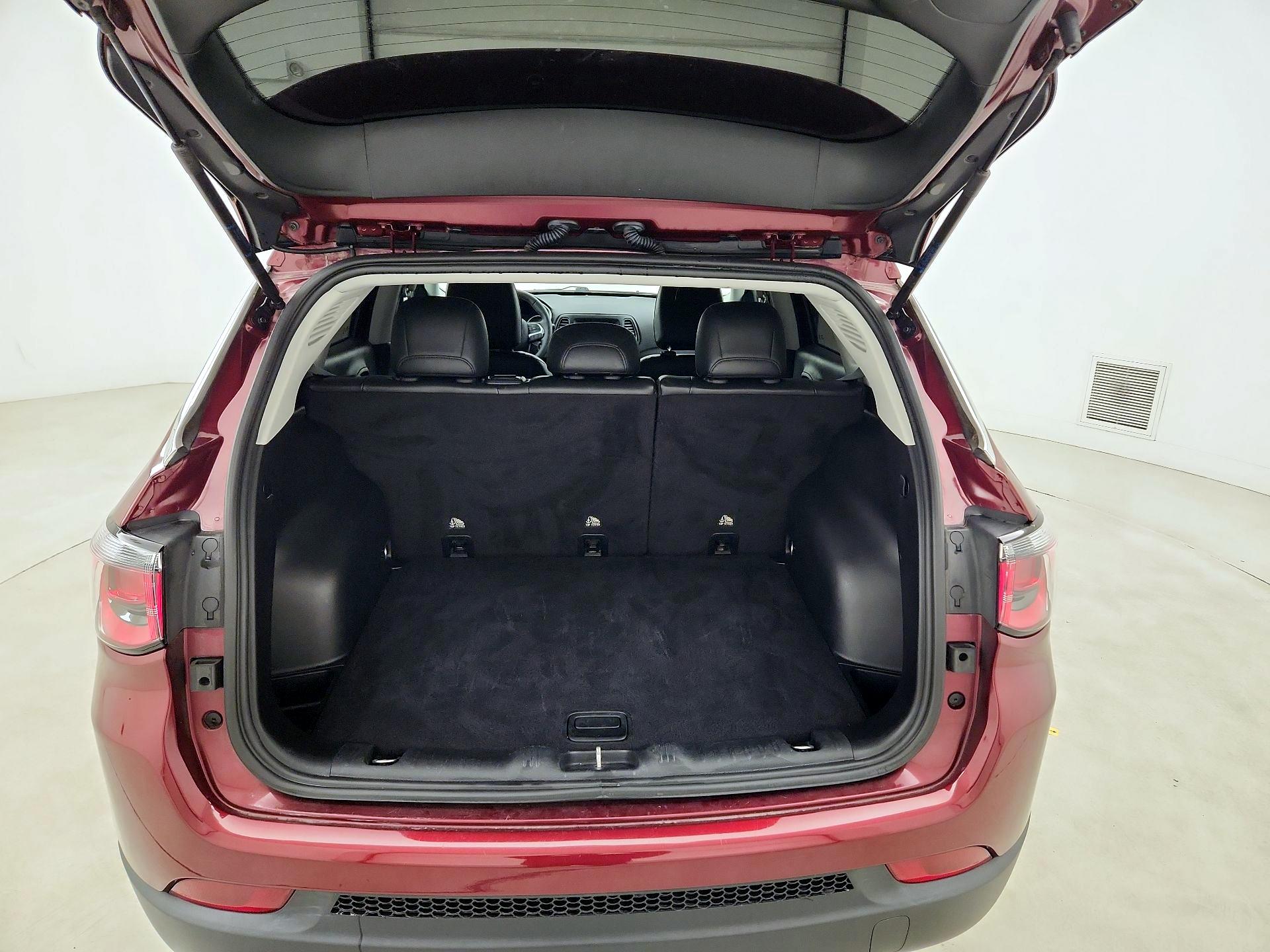 Thumbnail: 2021 Jeep Compass - 20