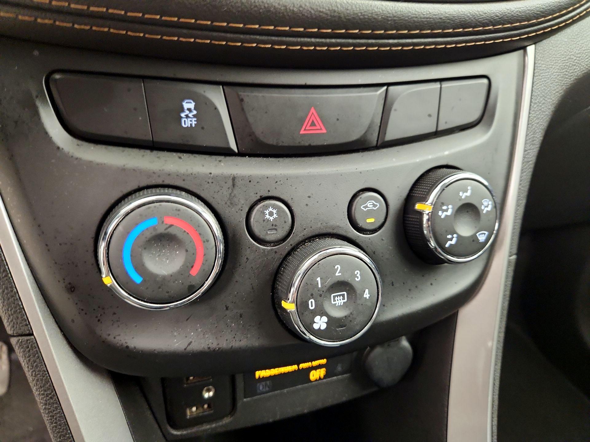 Thumbnail: 2020 Chevrolet Trax - 16