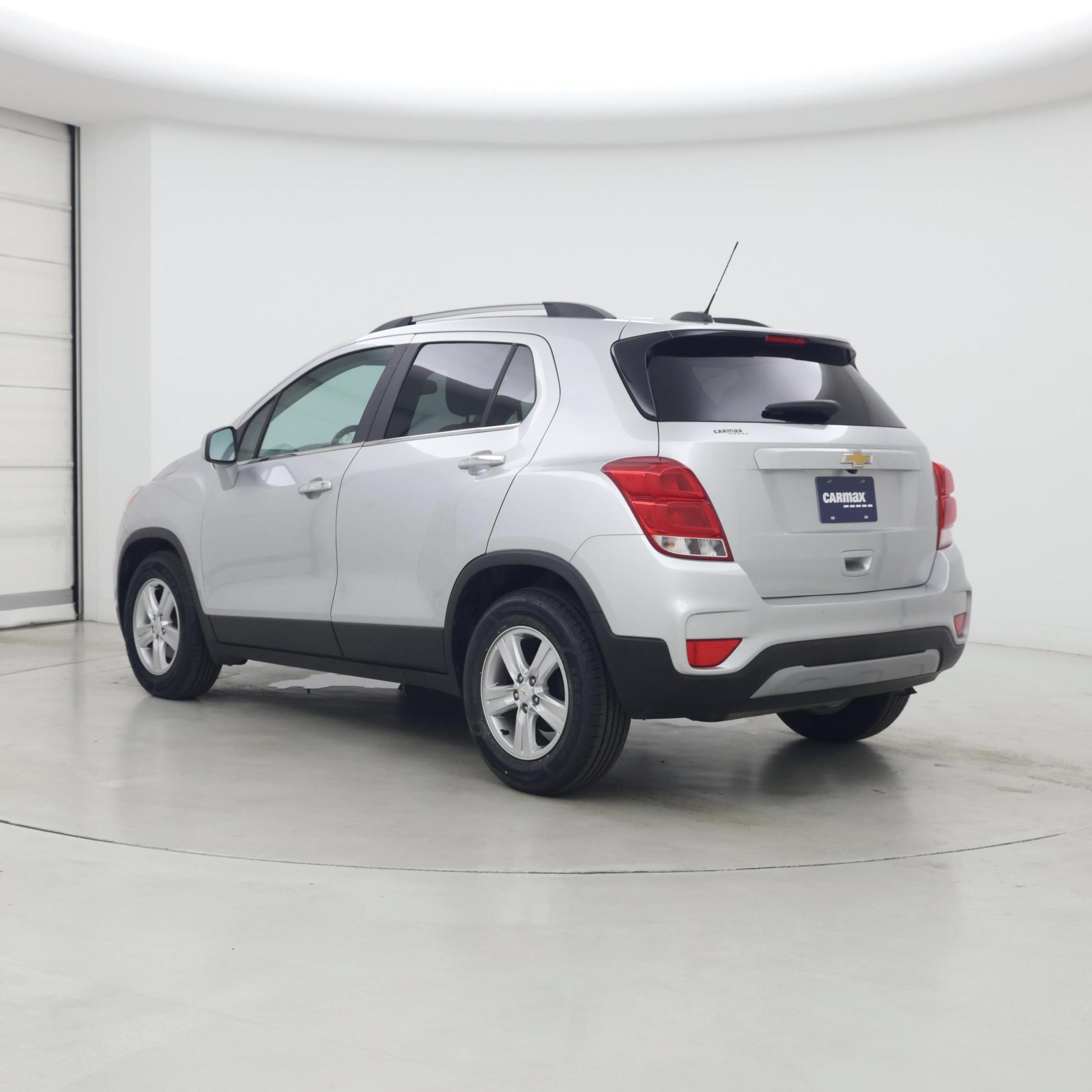 Thumbnail: 2020 Chevrolet Trax - 2