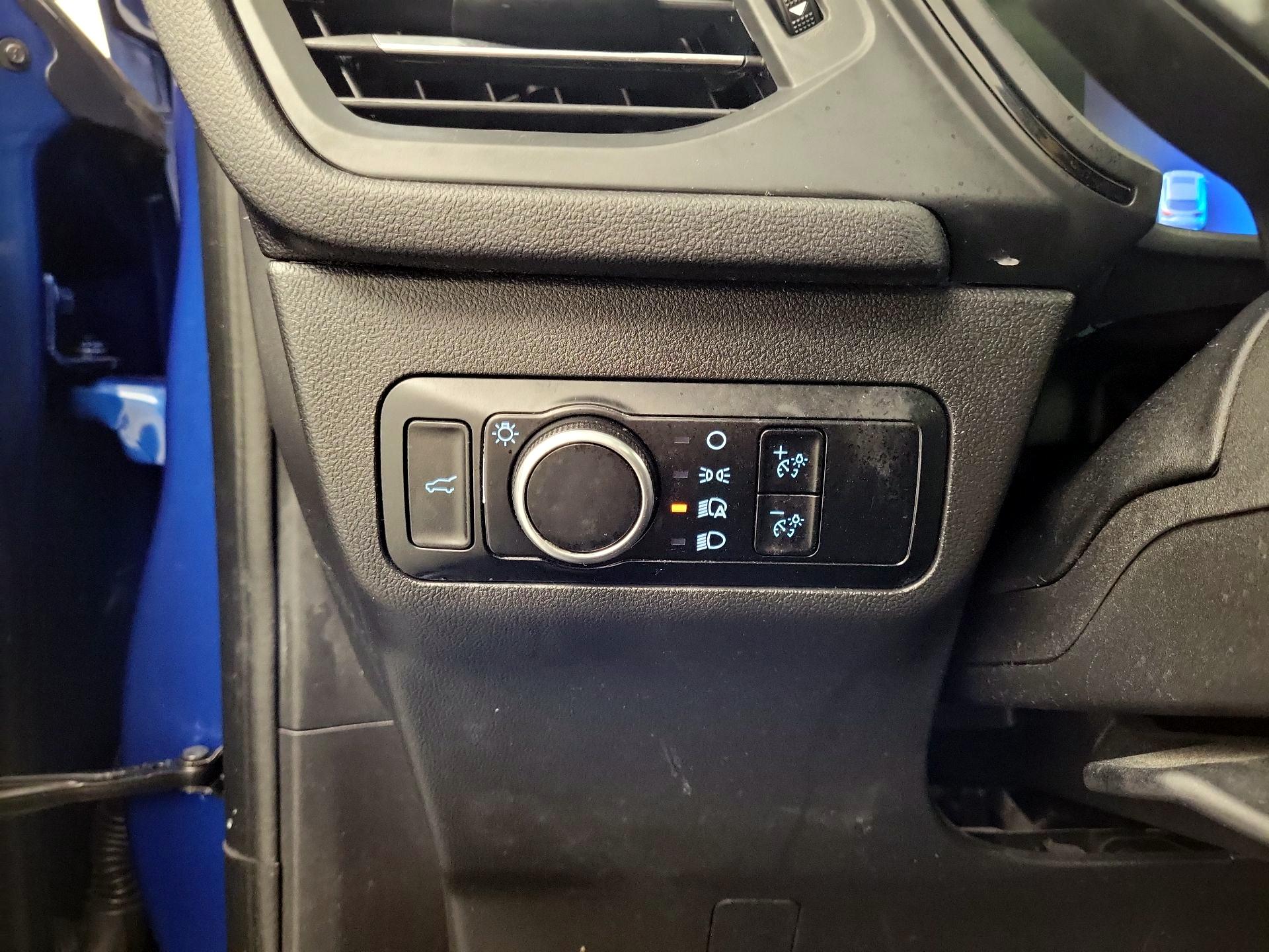 Thumbnail: 2023 Ford Escape - 11