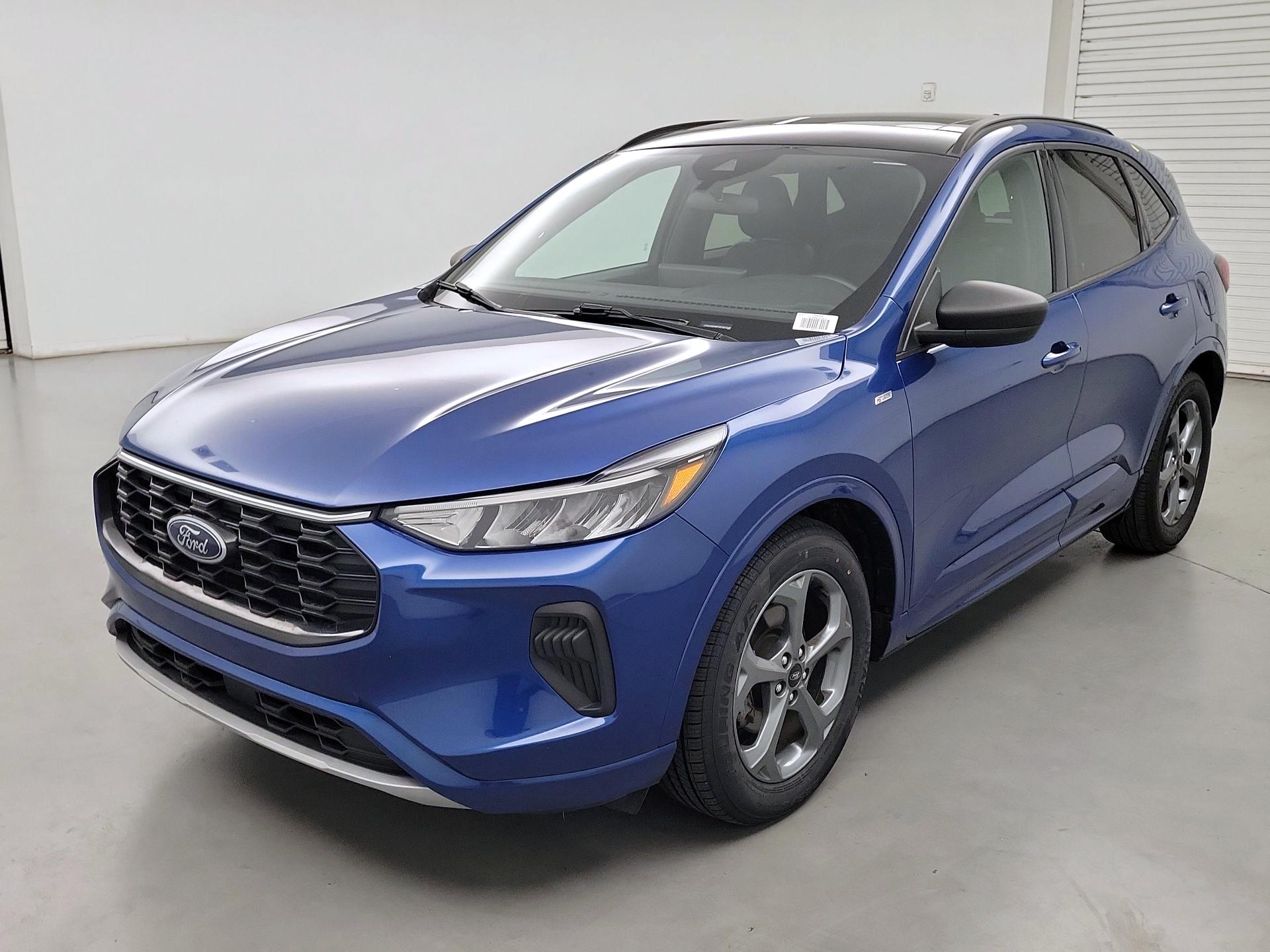 Thumbnail: 2023 Ford Escape - 3