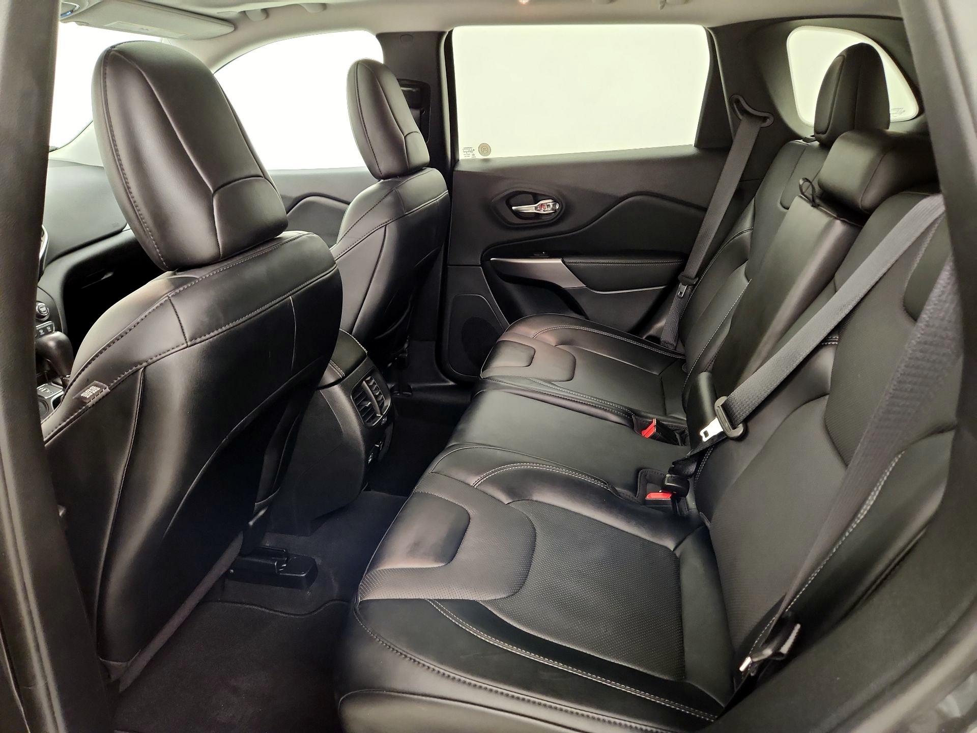 Thumbnail: 2022 Jeep Cherokee - 20