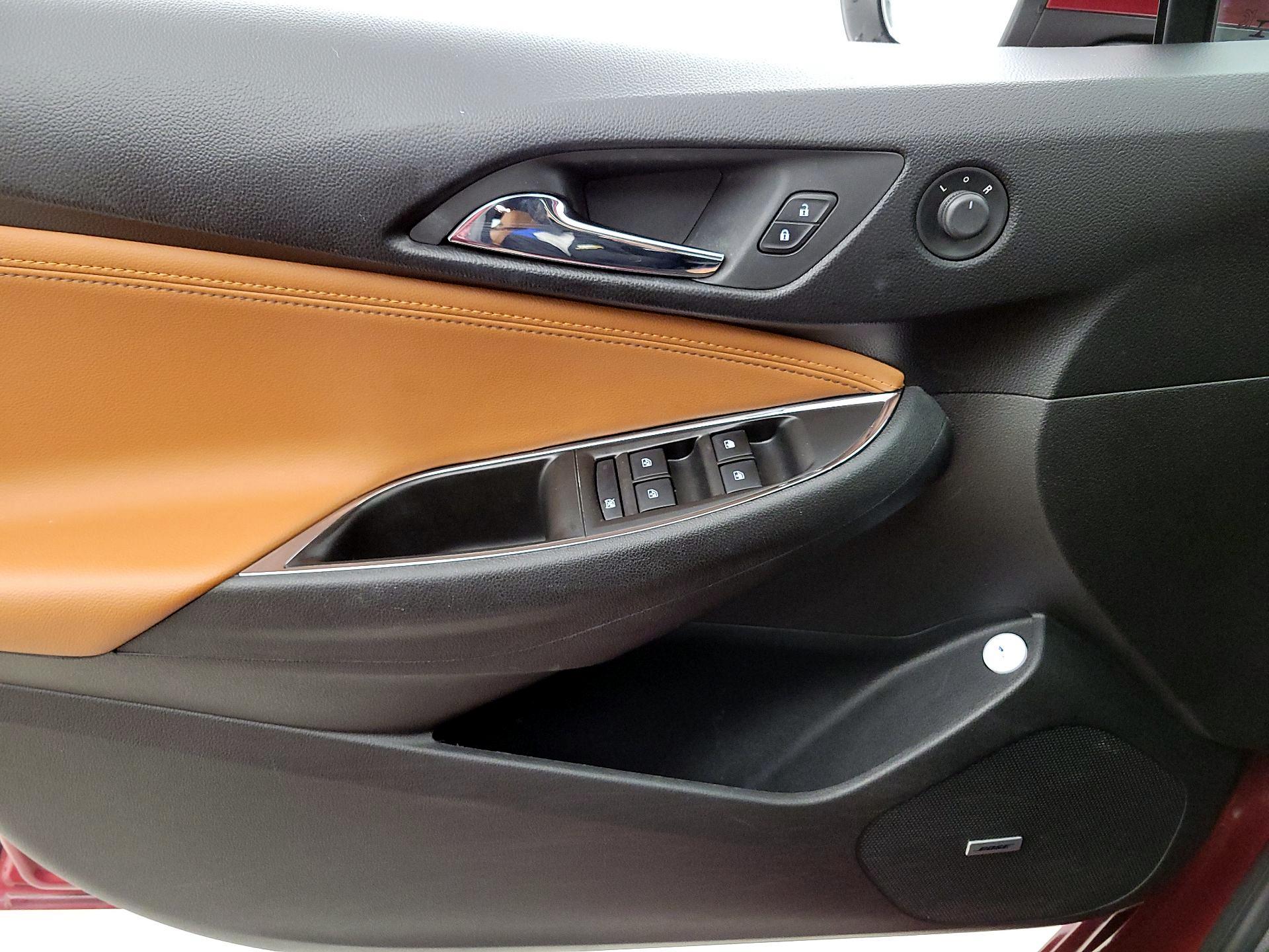 Thumbnail: 2017 Chevrolet Cruze - 12