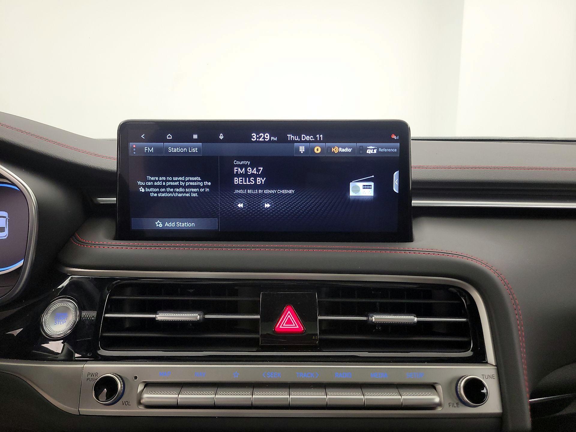 Thumbnail: 2025 Genesis G70 - 16