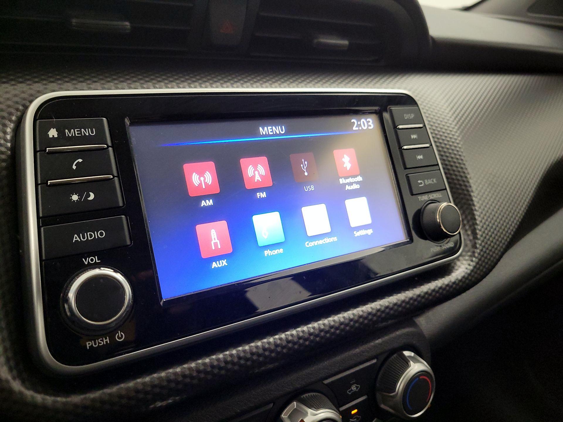 Thumbnail: 2018 Nissan Kicks - 15