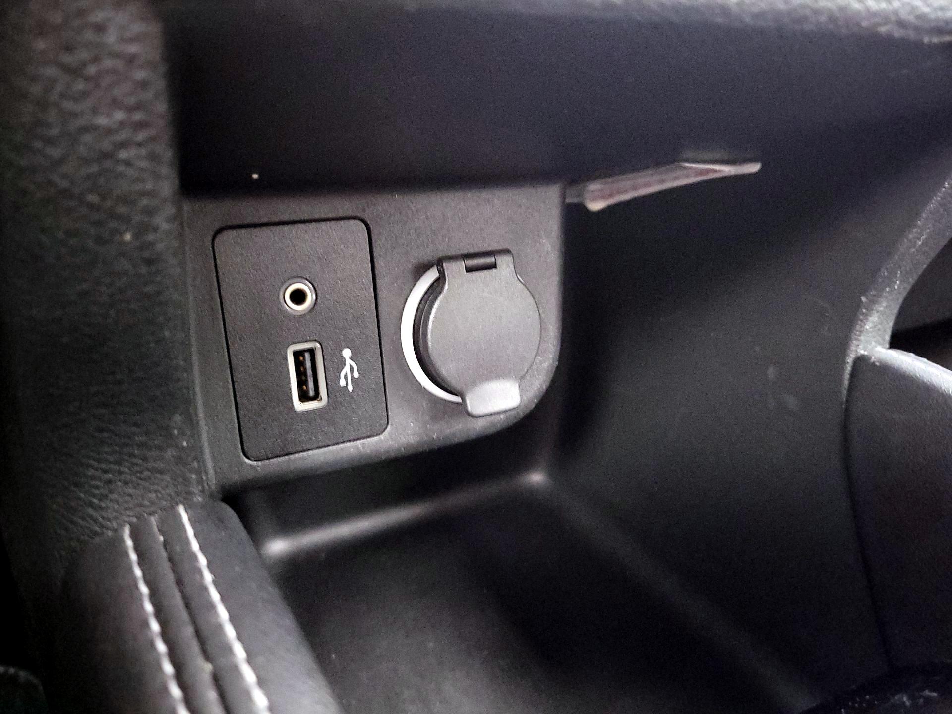 Thumbnail: 2018 Nissan Kicks - 18