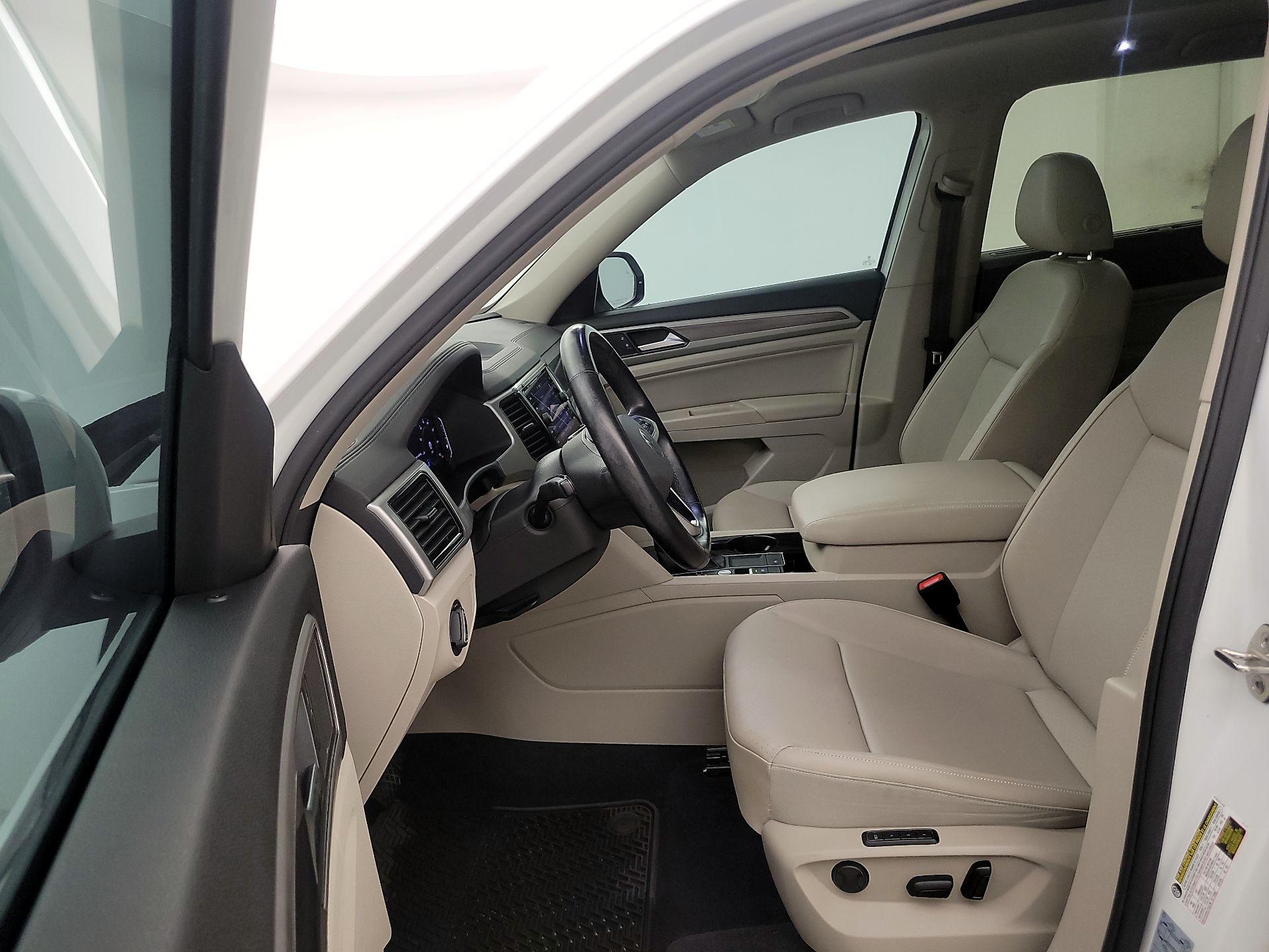 Thumbnail: 2021 Volkswagen Atlas - 11