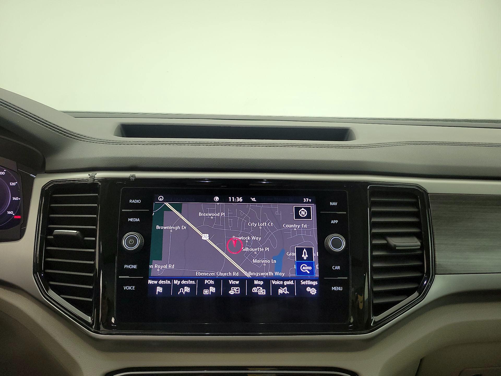 Thumbnail: 2021 Volkswagen Atlas - 14