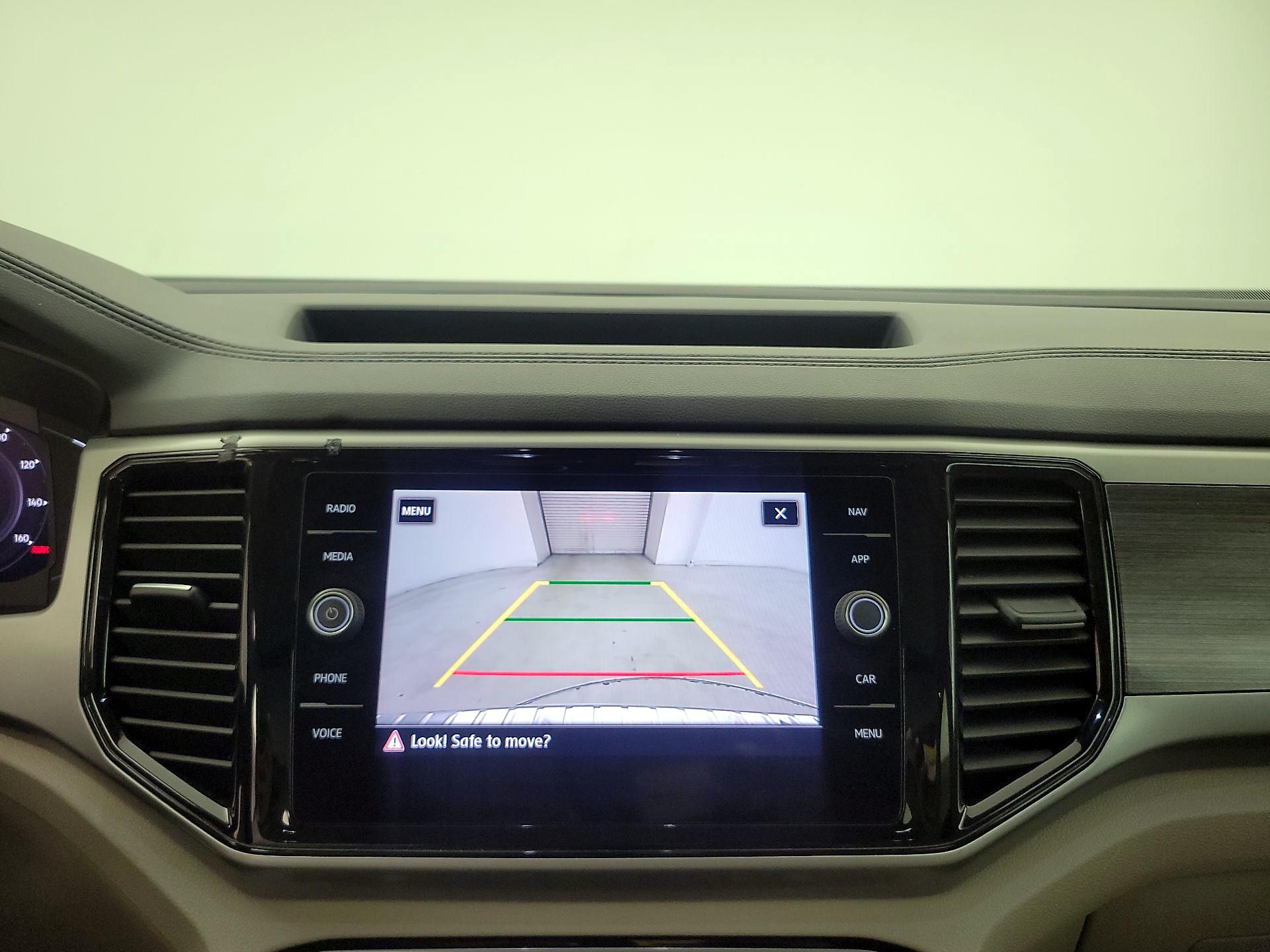 Thumbnail: 2021 Volkswagen Atlas - 15