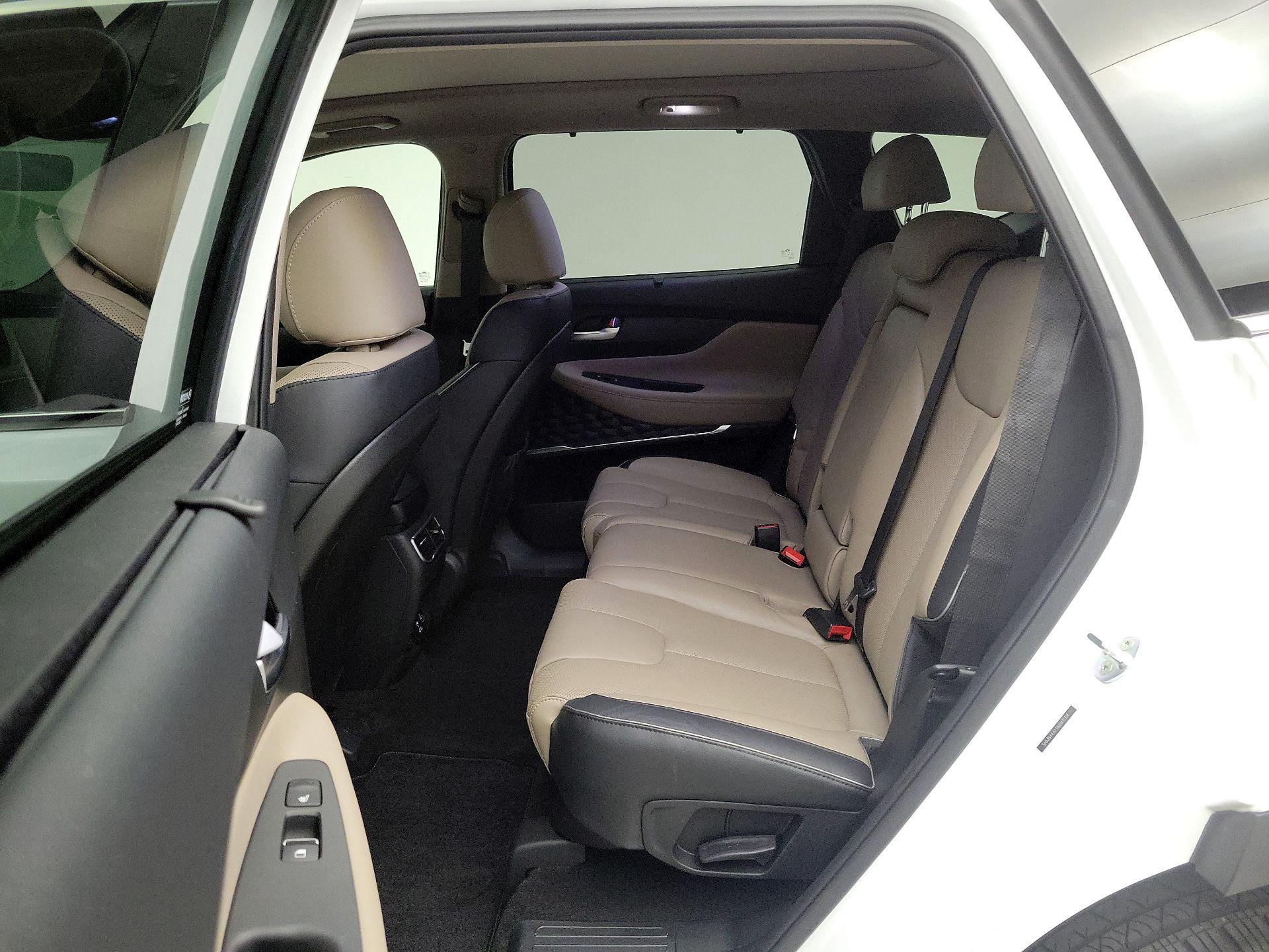 Thumbnail: 2022 Hyundai Santa Fe - 20