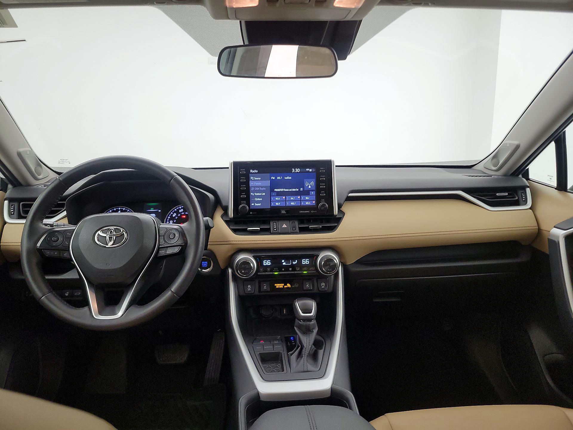 Thumbnail: 2021 Toyota RAV4 - 9