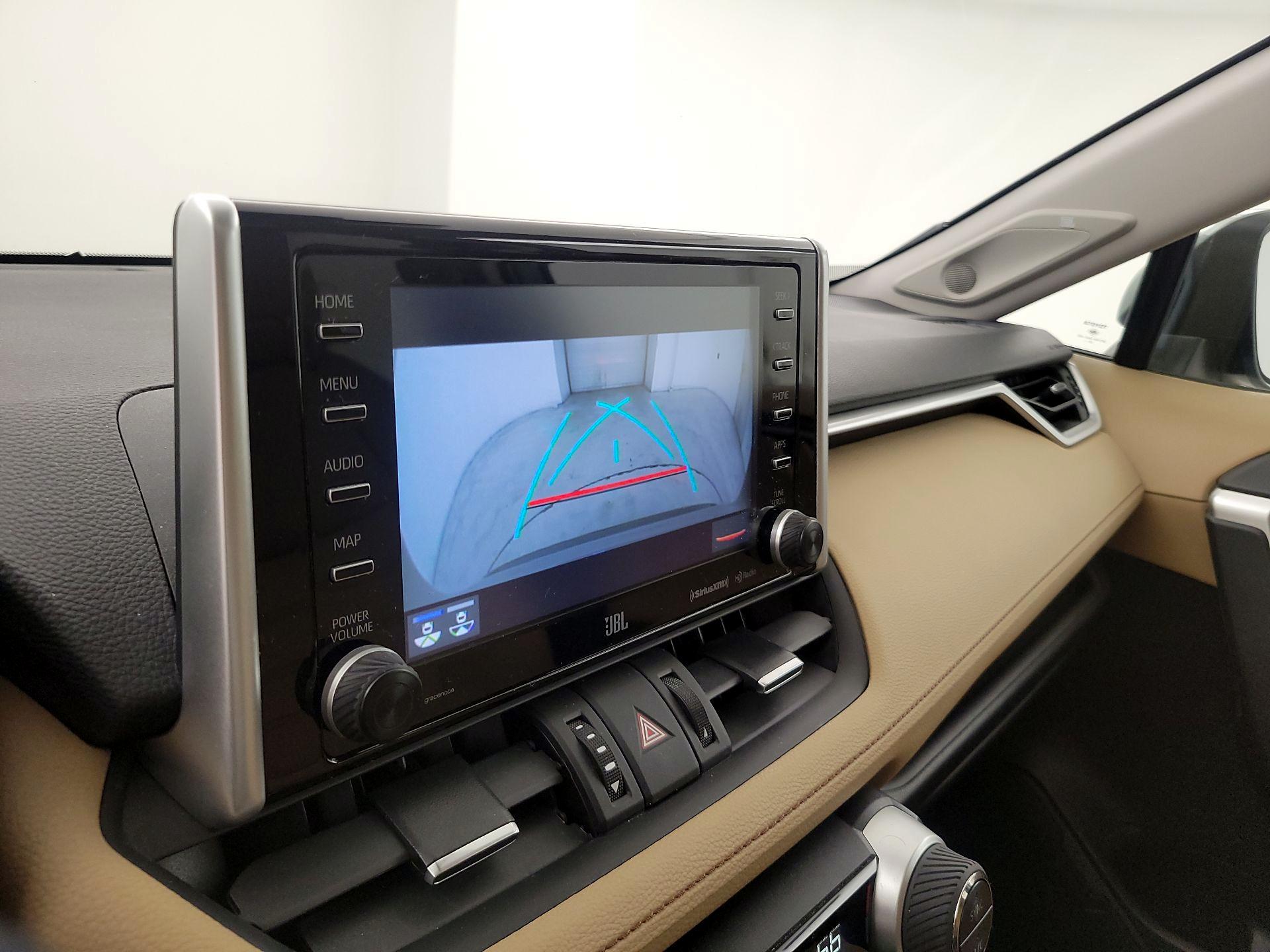 Thumbnail: 2021 Toyota RAV4 - 14