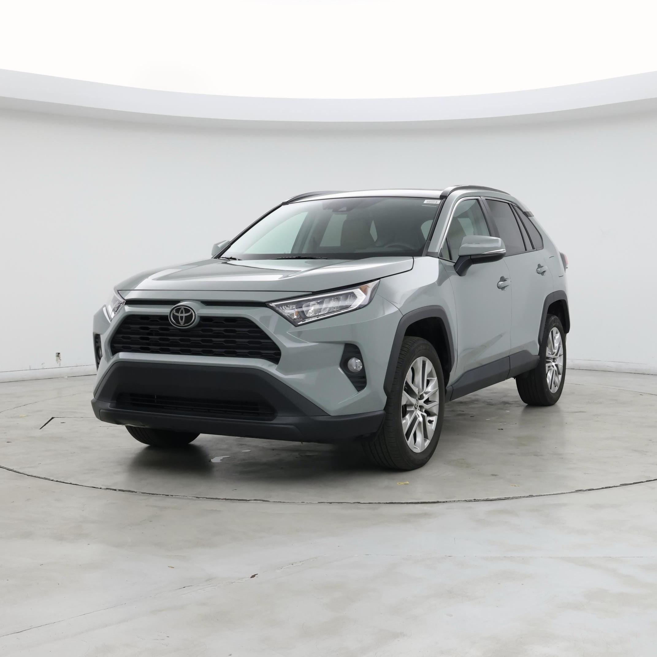 Thumbnail: 2021 Toyota RAV4 - 4