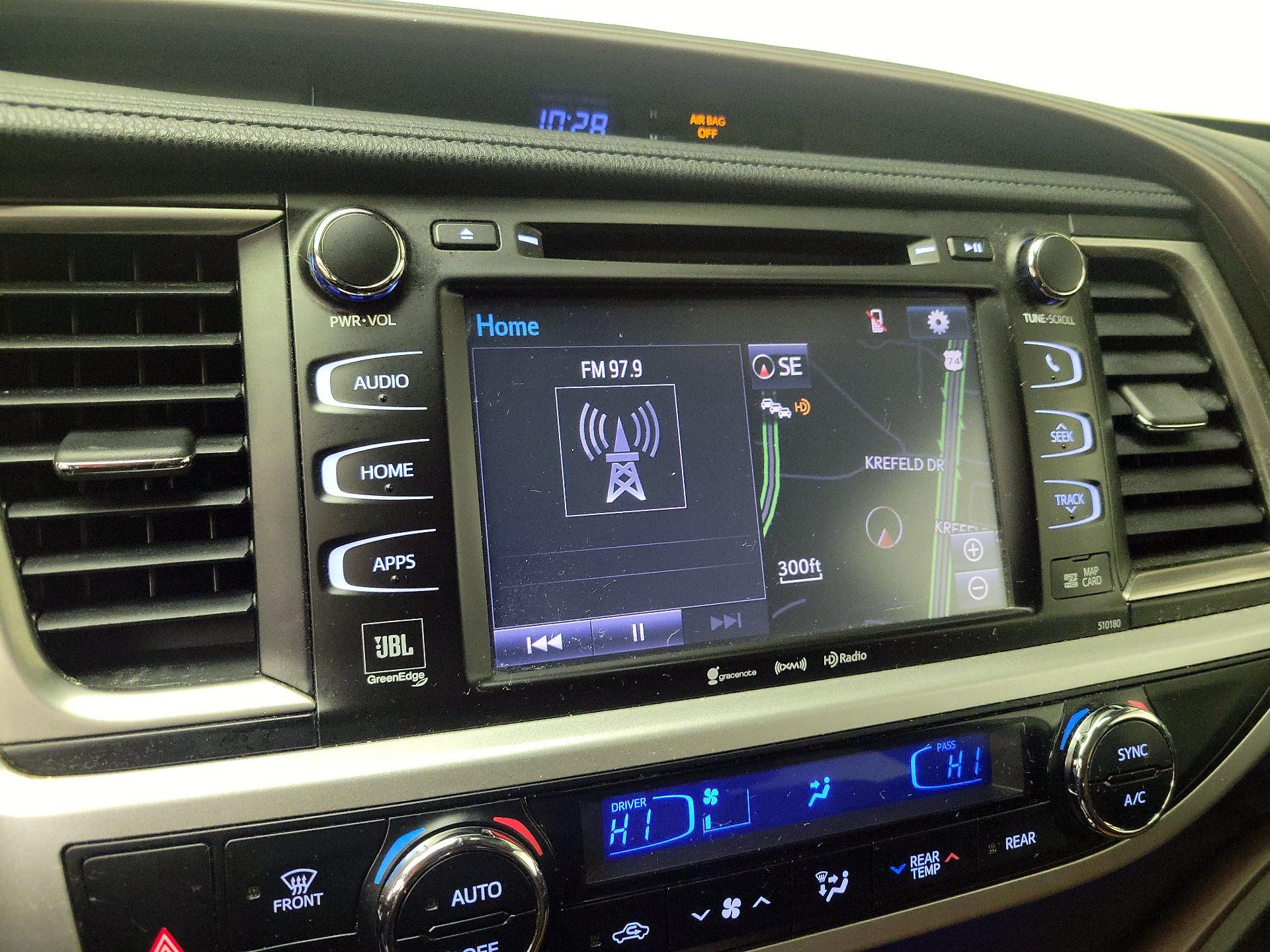 Thumbnail: 2018 Toyota Highlander - 15