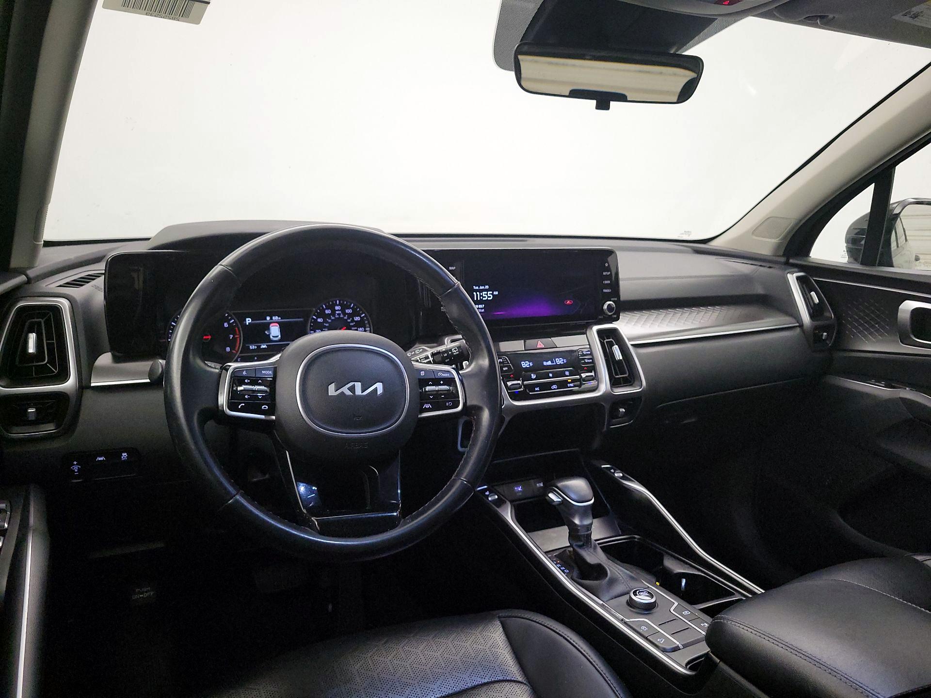 Thumbnail: 2022 Kia Sorento - 9