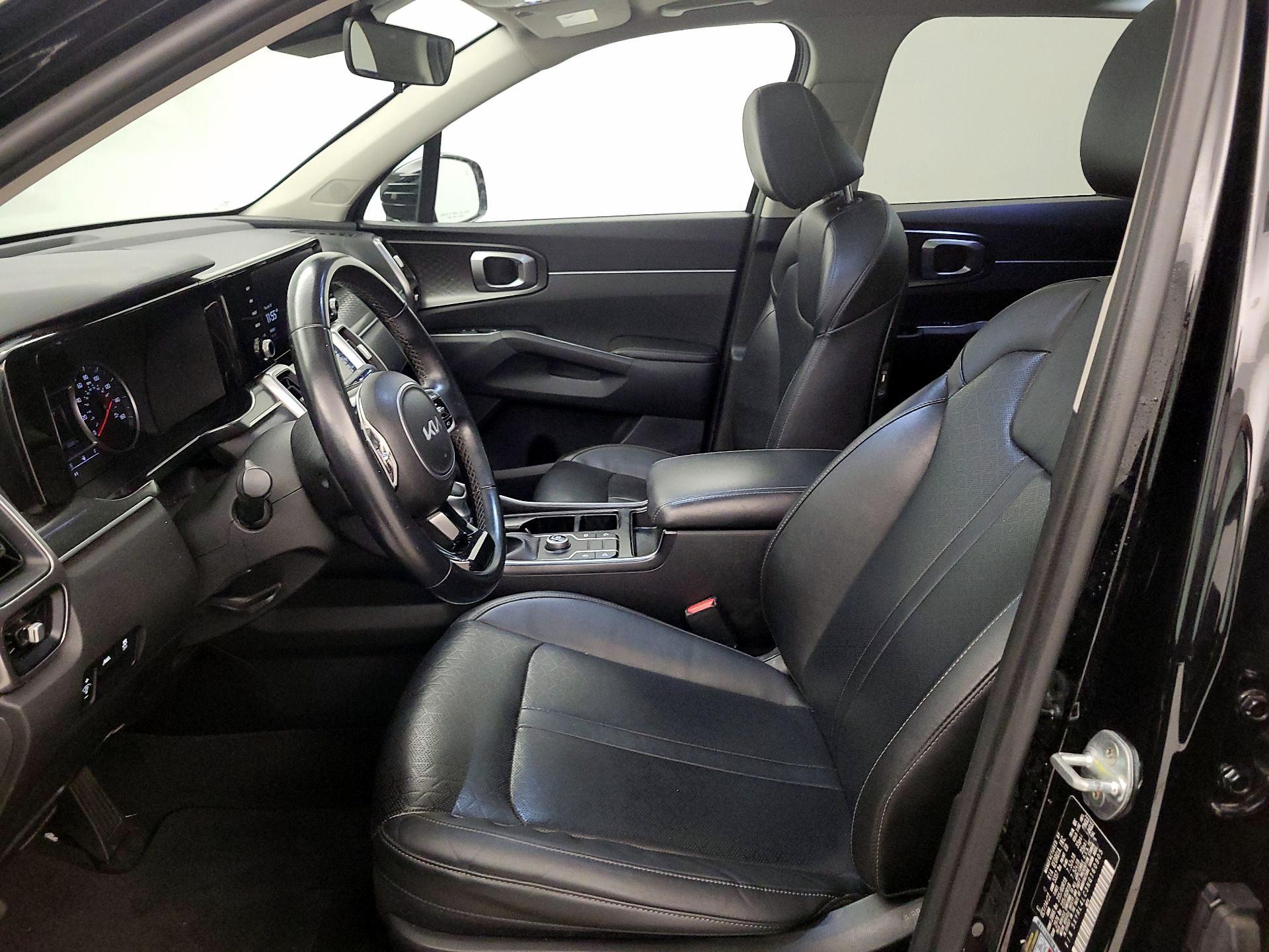 Thumbnail: 2022 Kia Sorento - 11