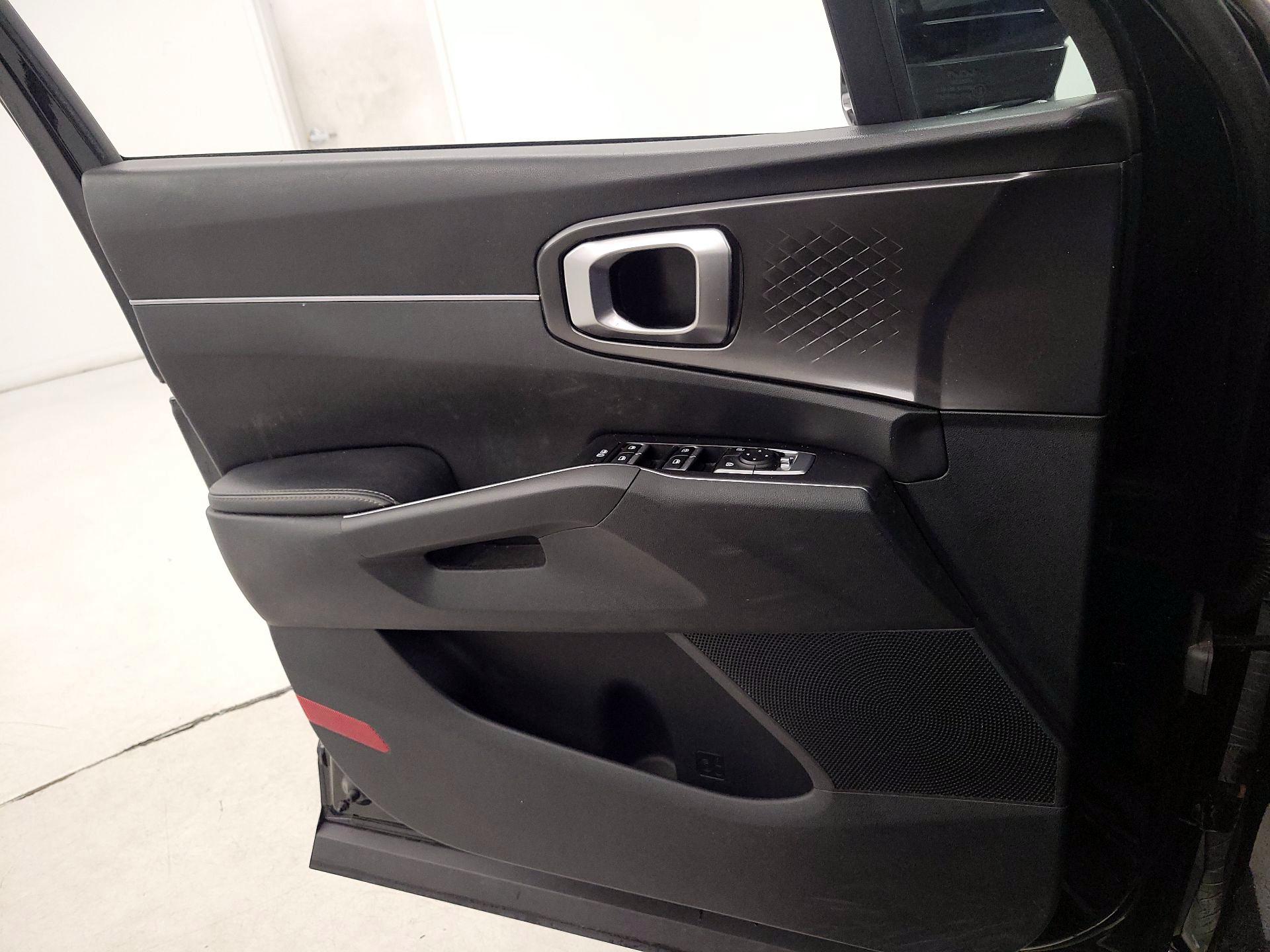 Thumbnail: 2022 Kia Sorento - 12